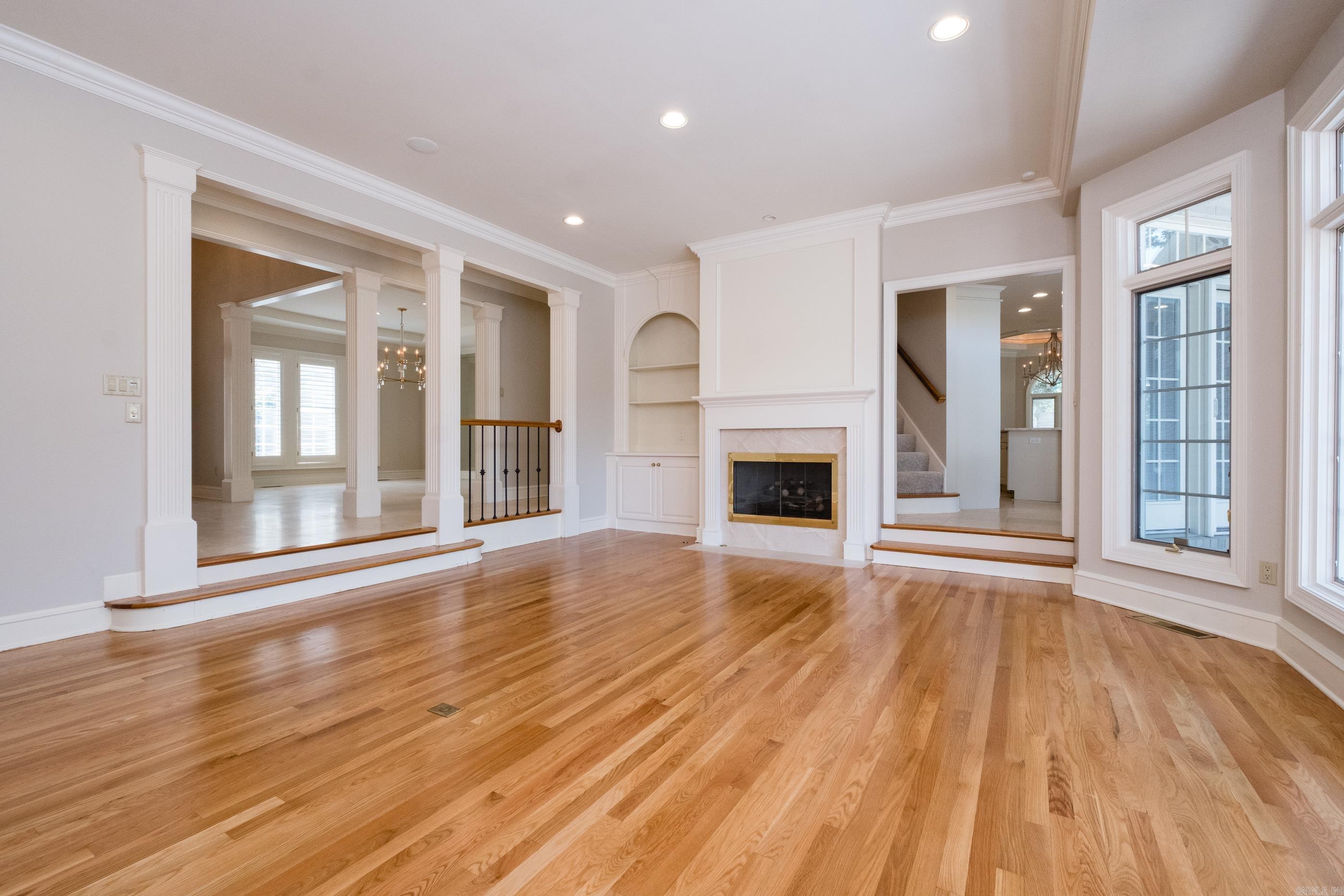 HICKORY CREEK - Residential