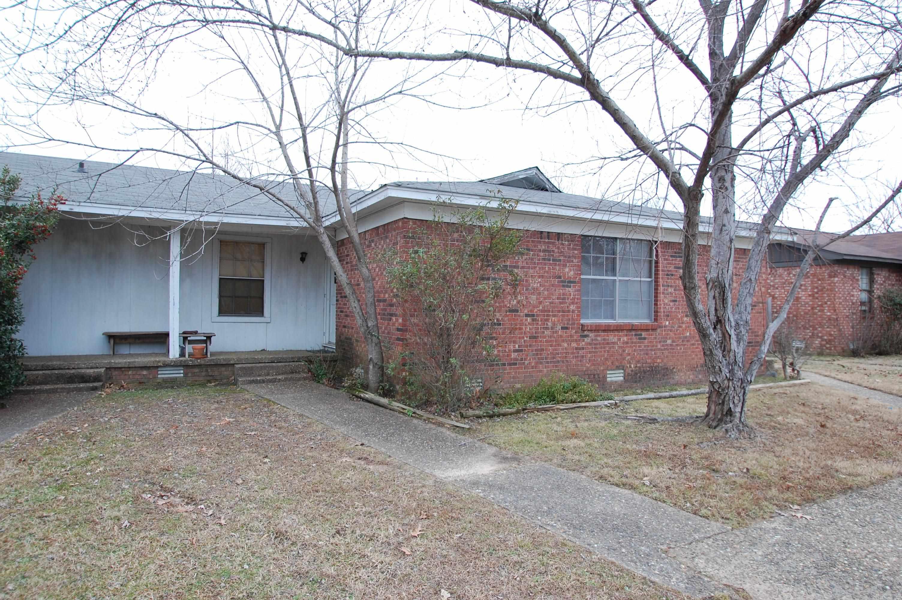 Royal Manor - Residential Income