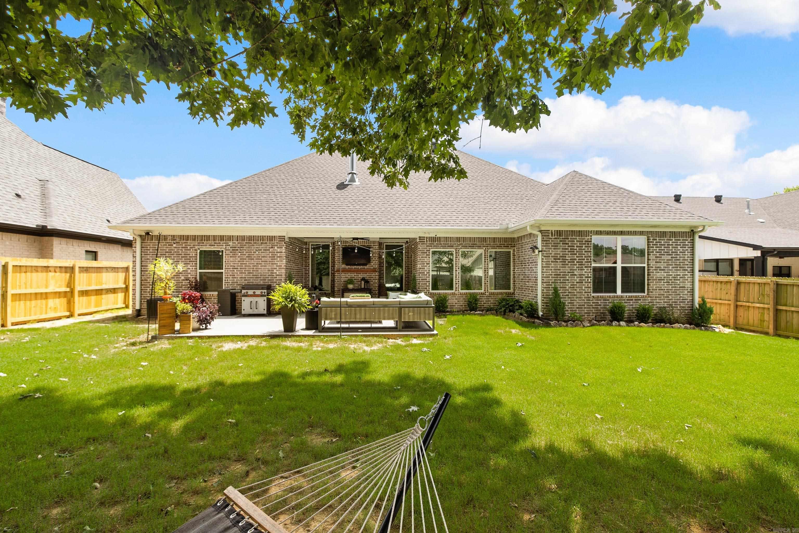 THE WOODS OF HURRICANE LAKE ESTA - Residential