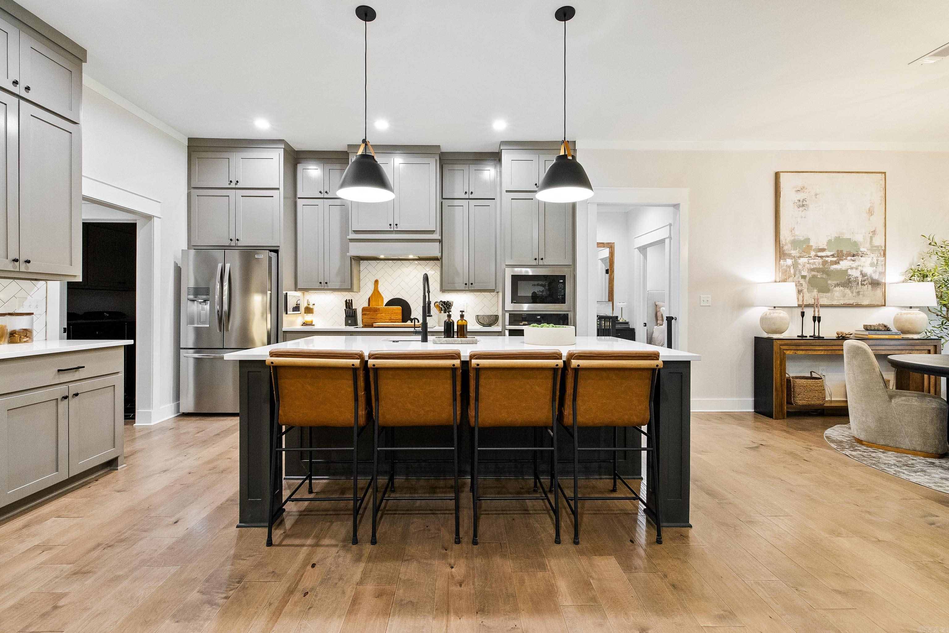THE WOODS OF HURRICANE LAKE ESTA - Residential