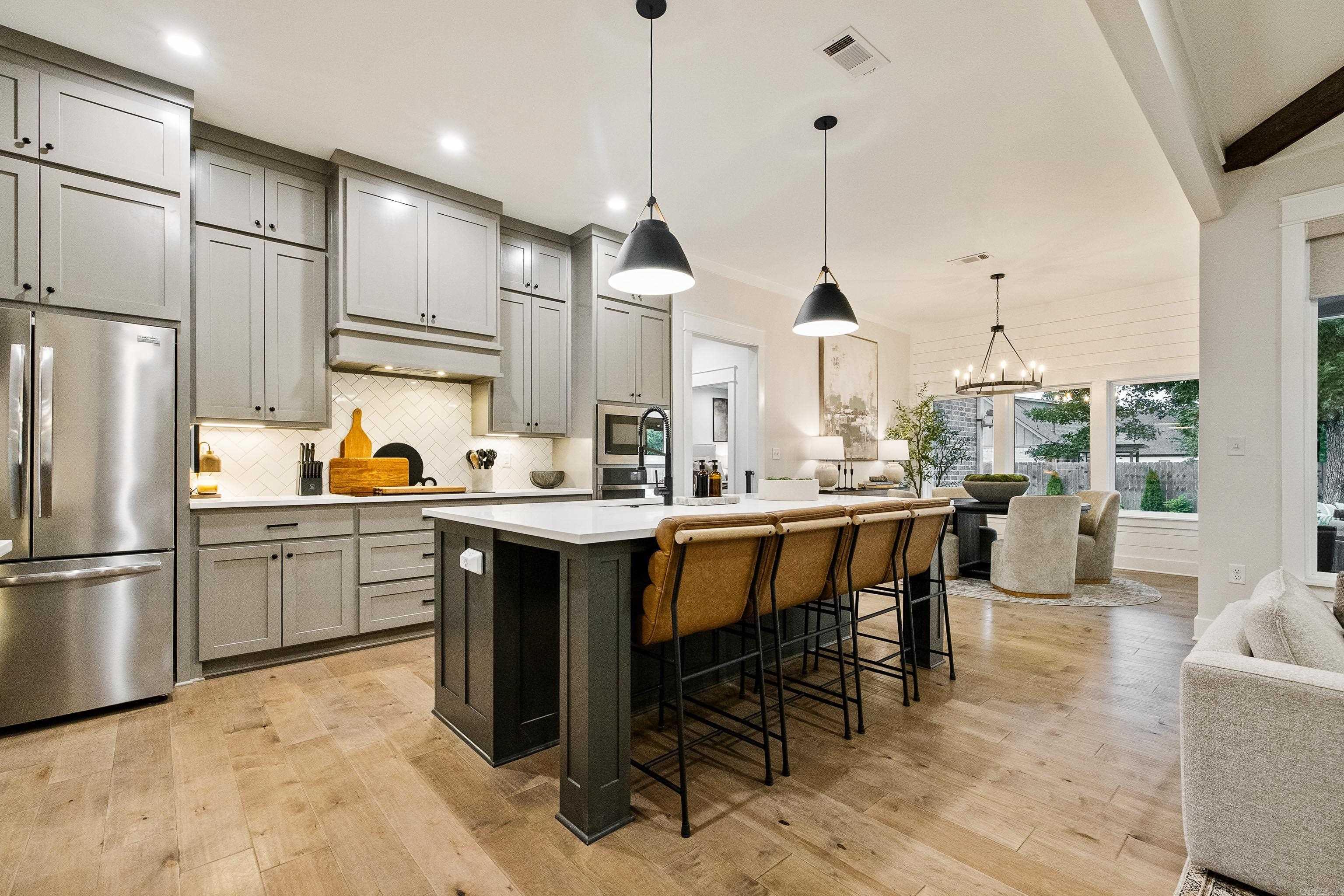 THE WOODS OF HURRICANE LAKE ESTA - Residential