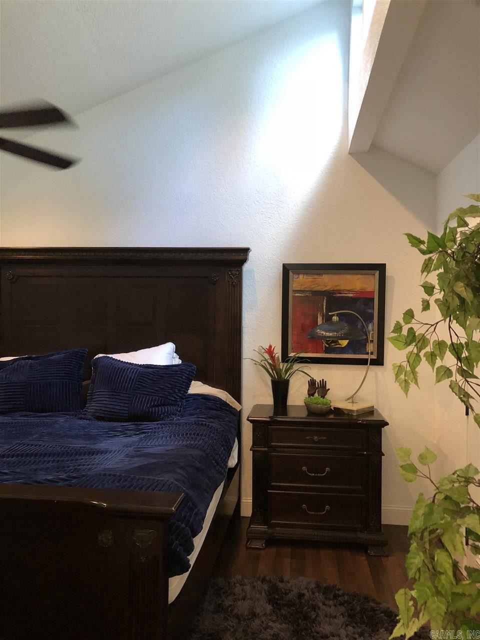 PINECREST - Residential