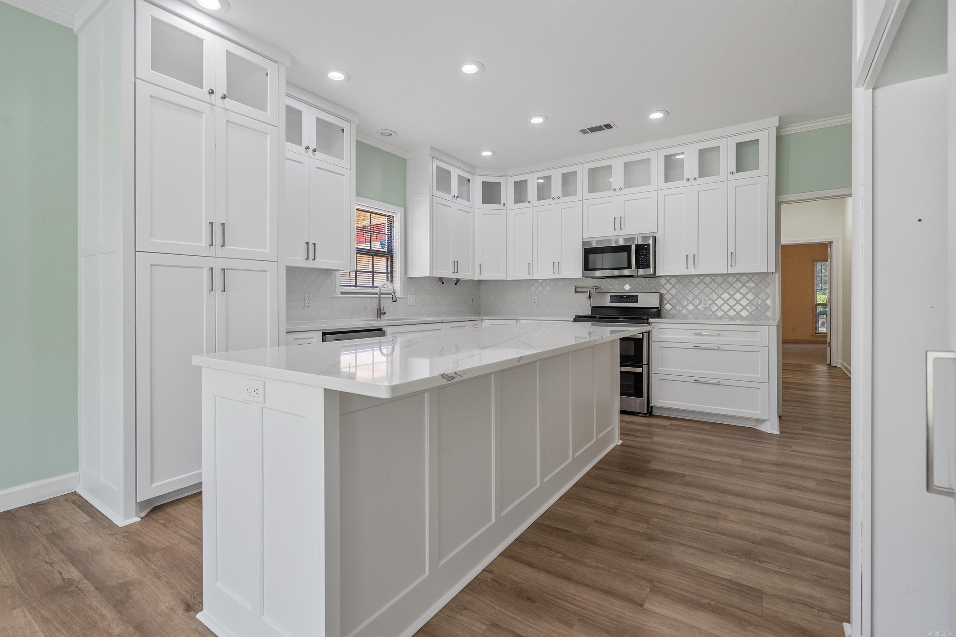 BAY RIDGE ESTATES - Residential
