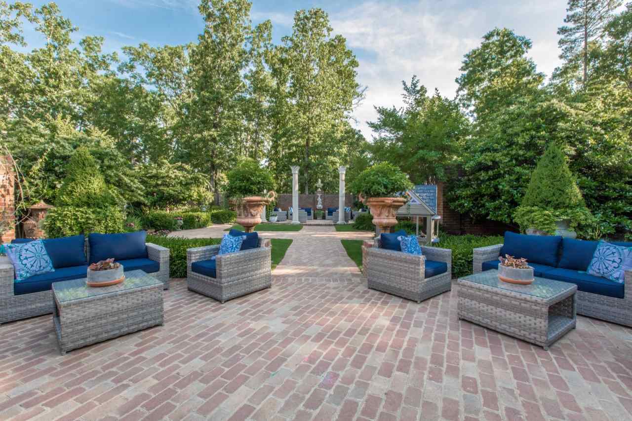 CHENAL VALLEY HALLEN COURT - Residential