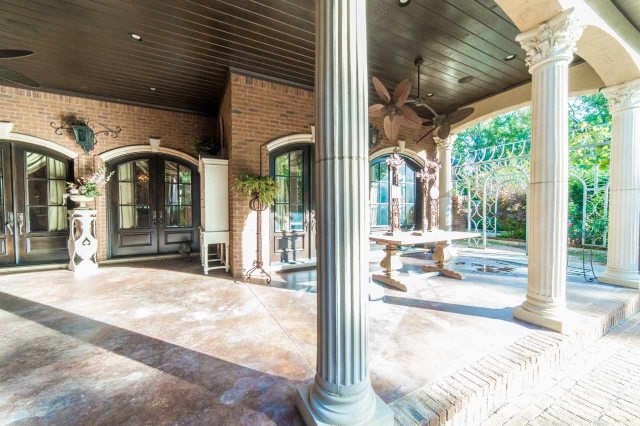 CHENAL VALLEY HALLEN COURT - Residential