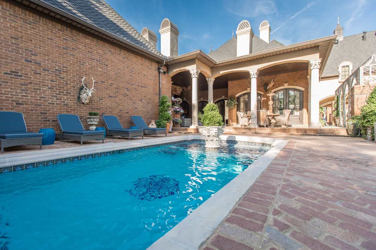 CHENAL VALLEY HALLEN COURT - Residential