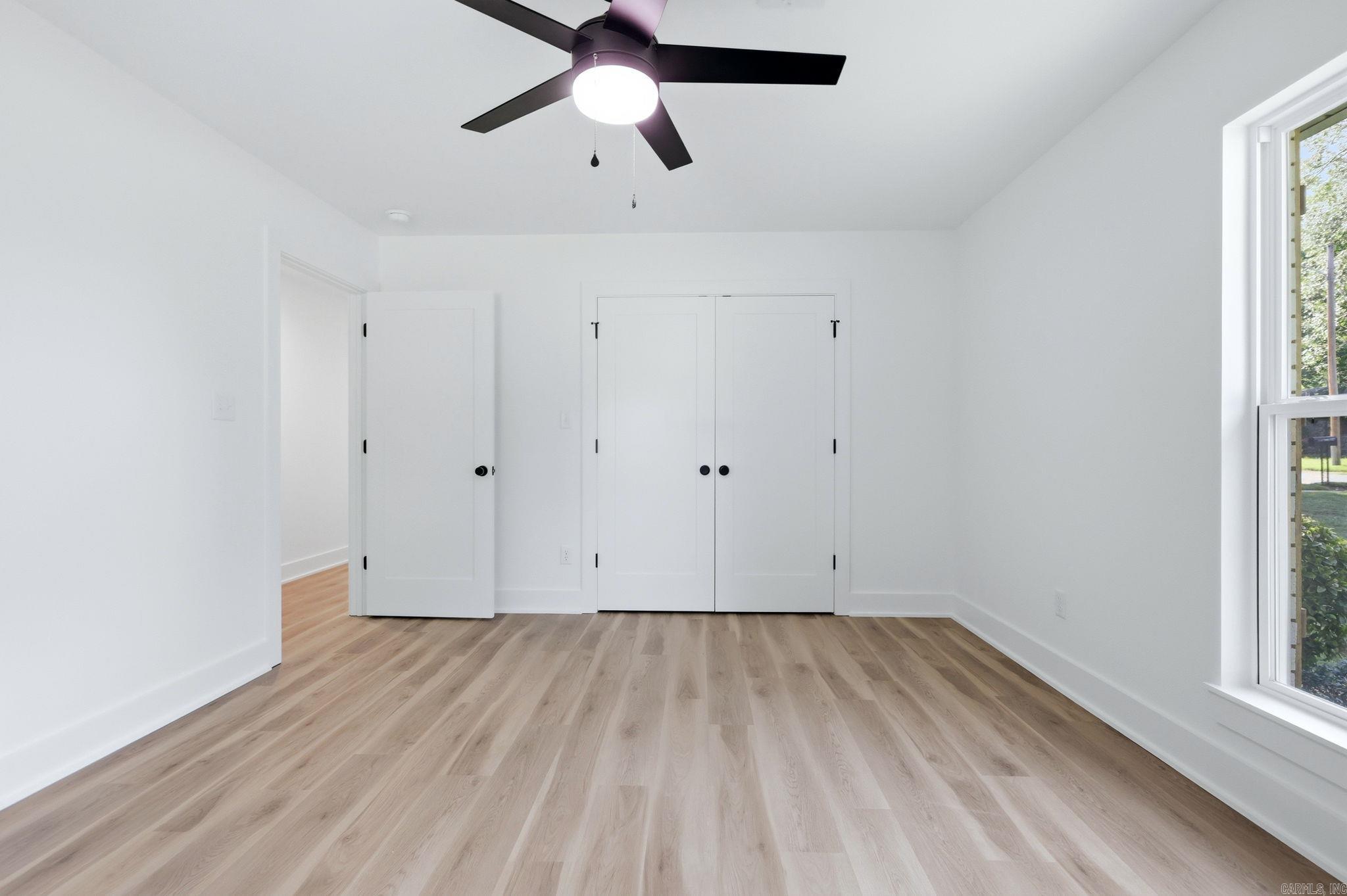 TWIN OAKS - Residential