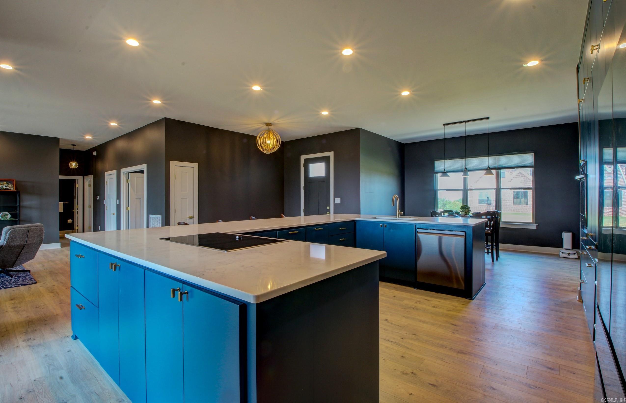 Seven Point Lake - Residential