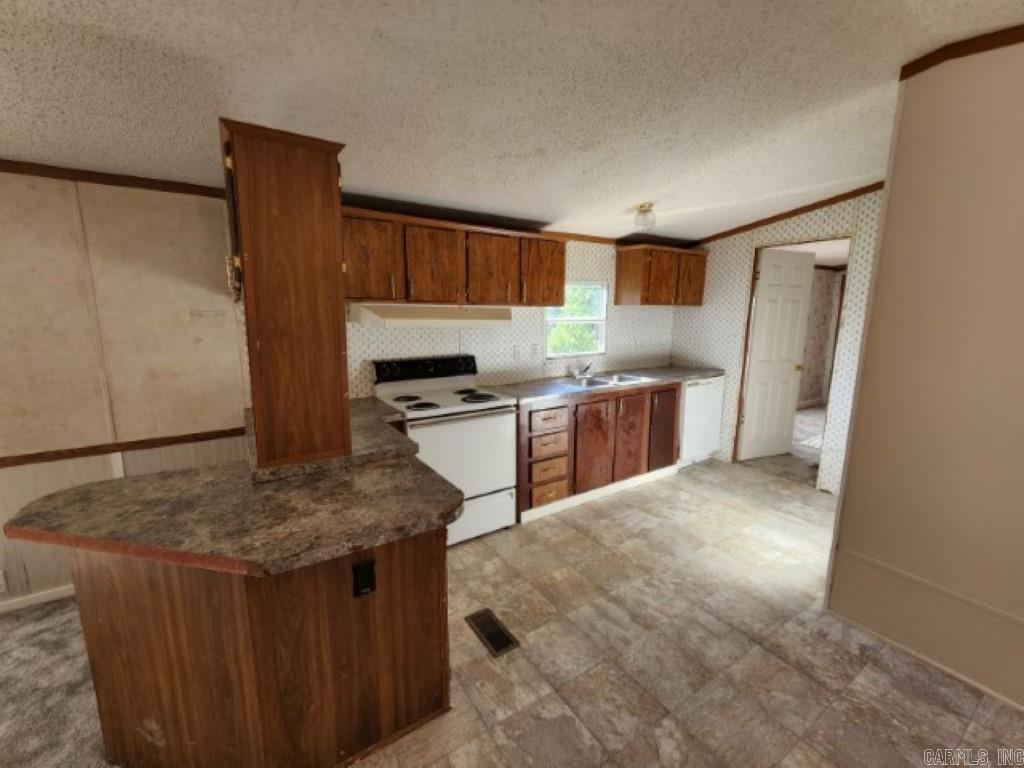 McPherson Valley - Residential Lease