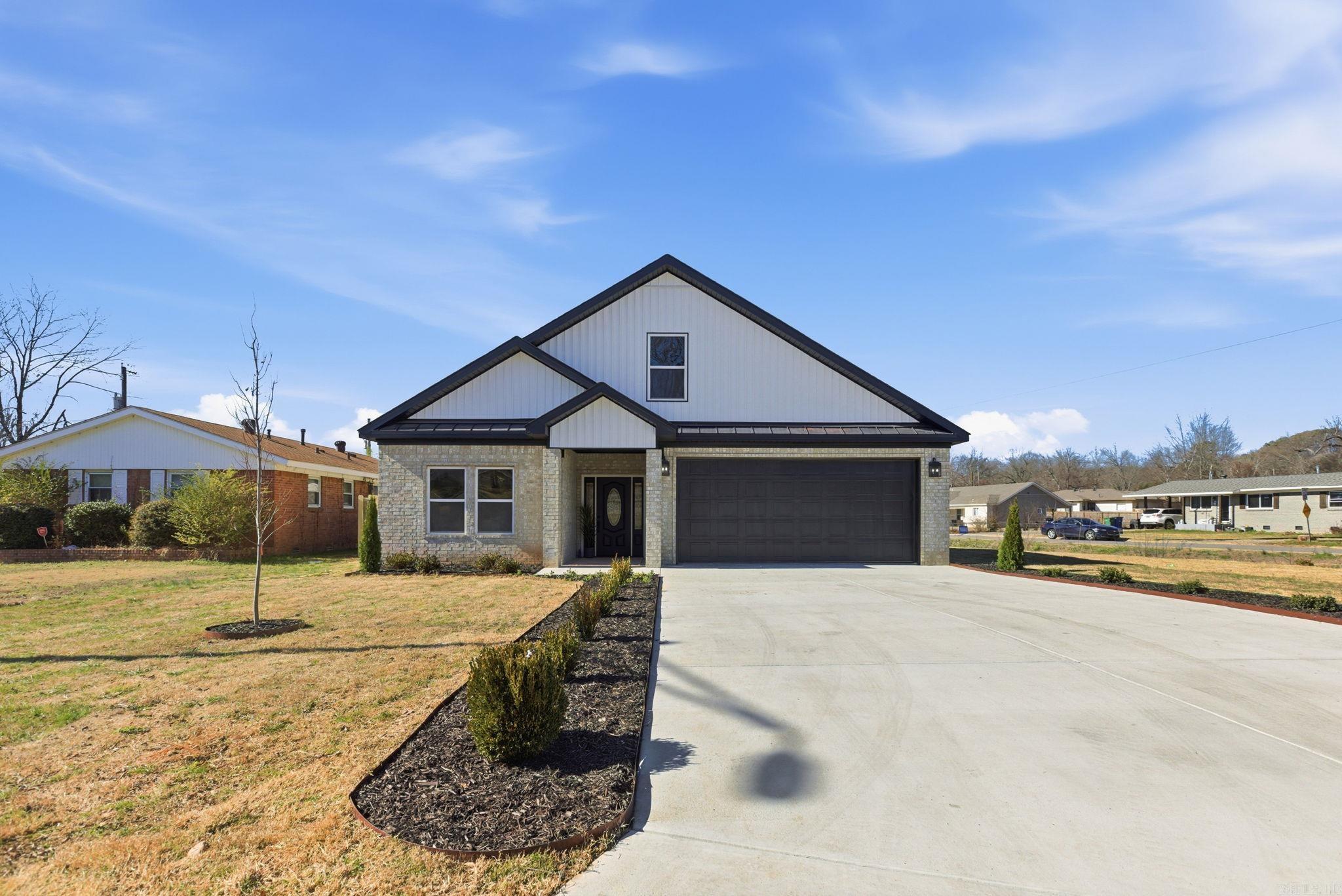 VALLEY VIEW - Residential