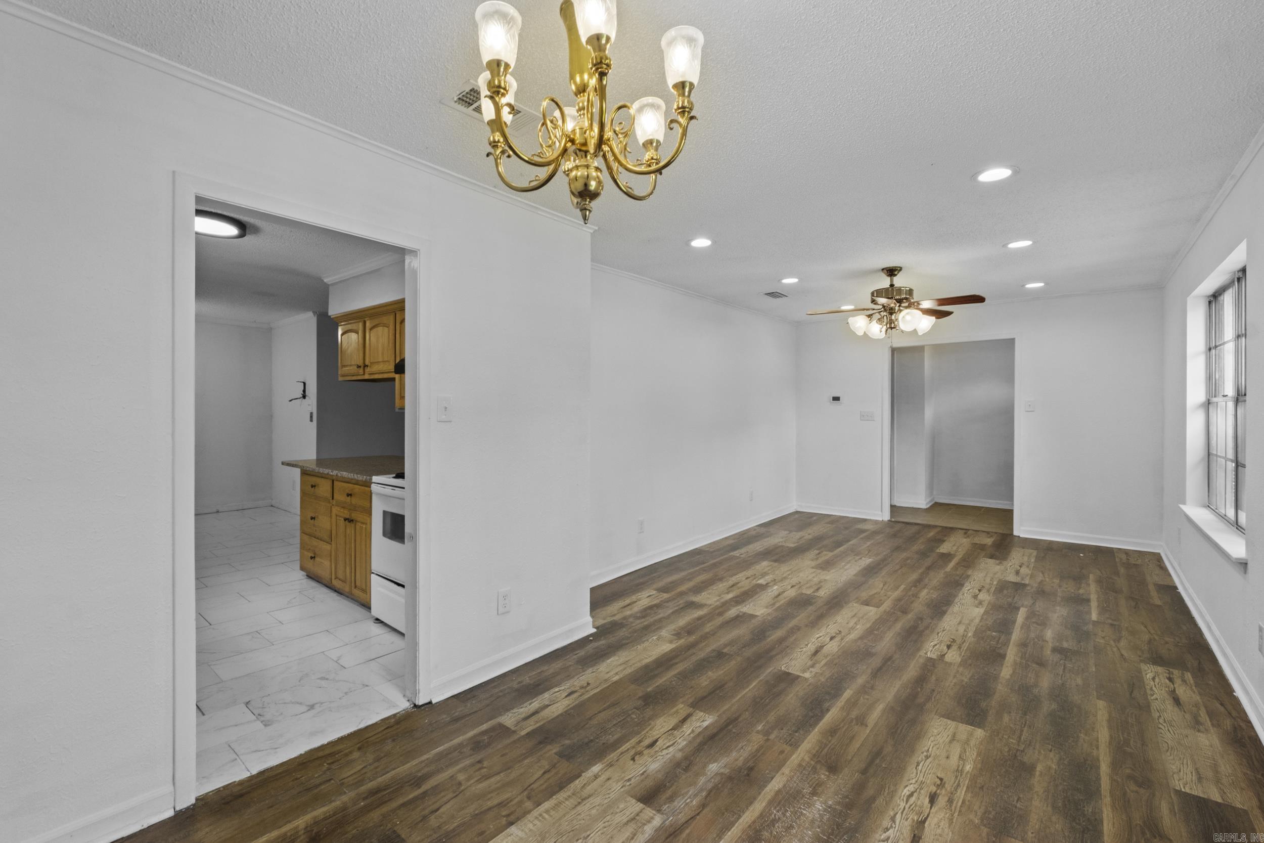 CAMPUS PLACE - Residential