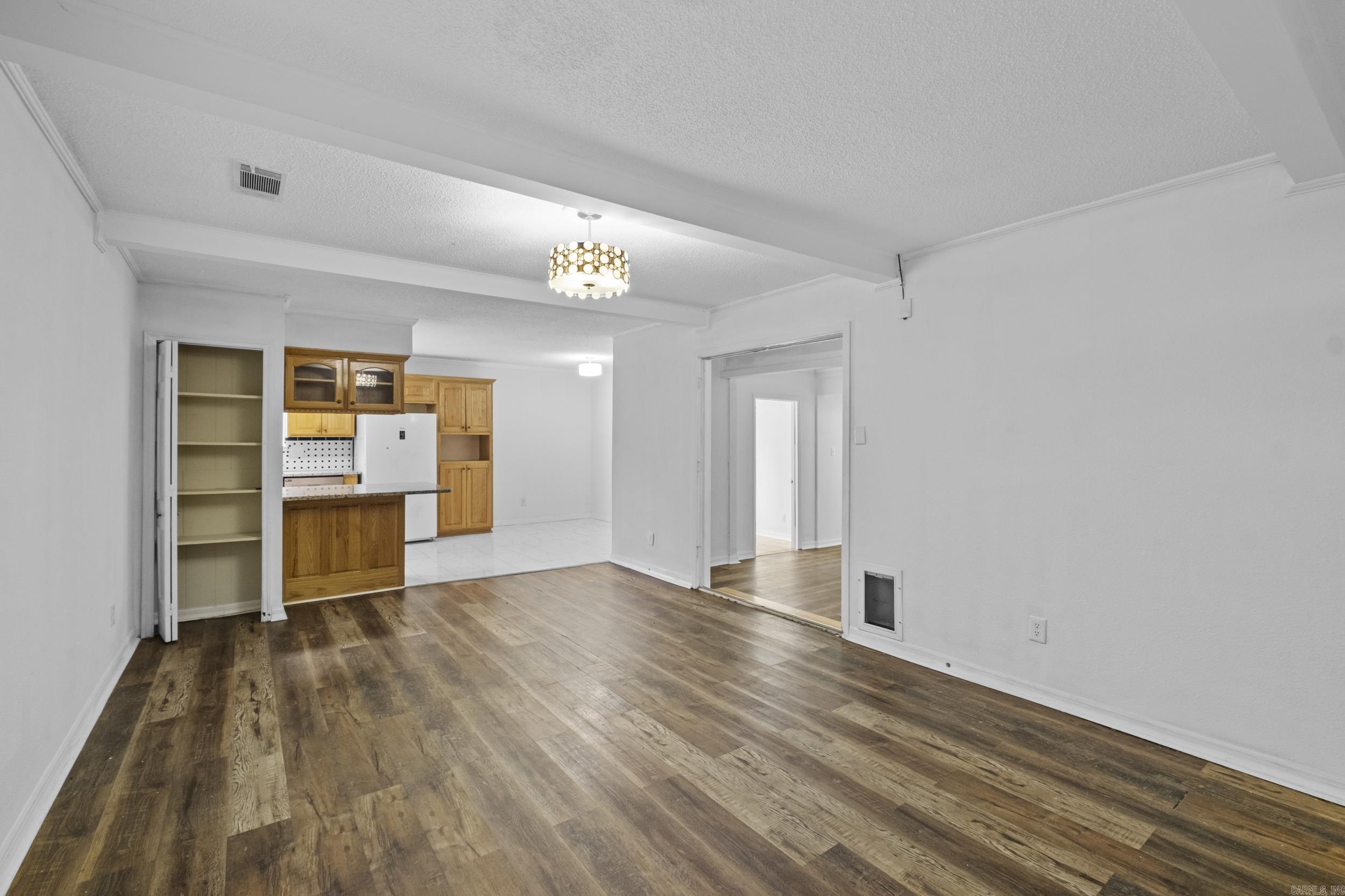 CAMPUS PLACE - Residential