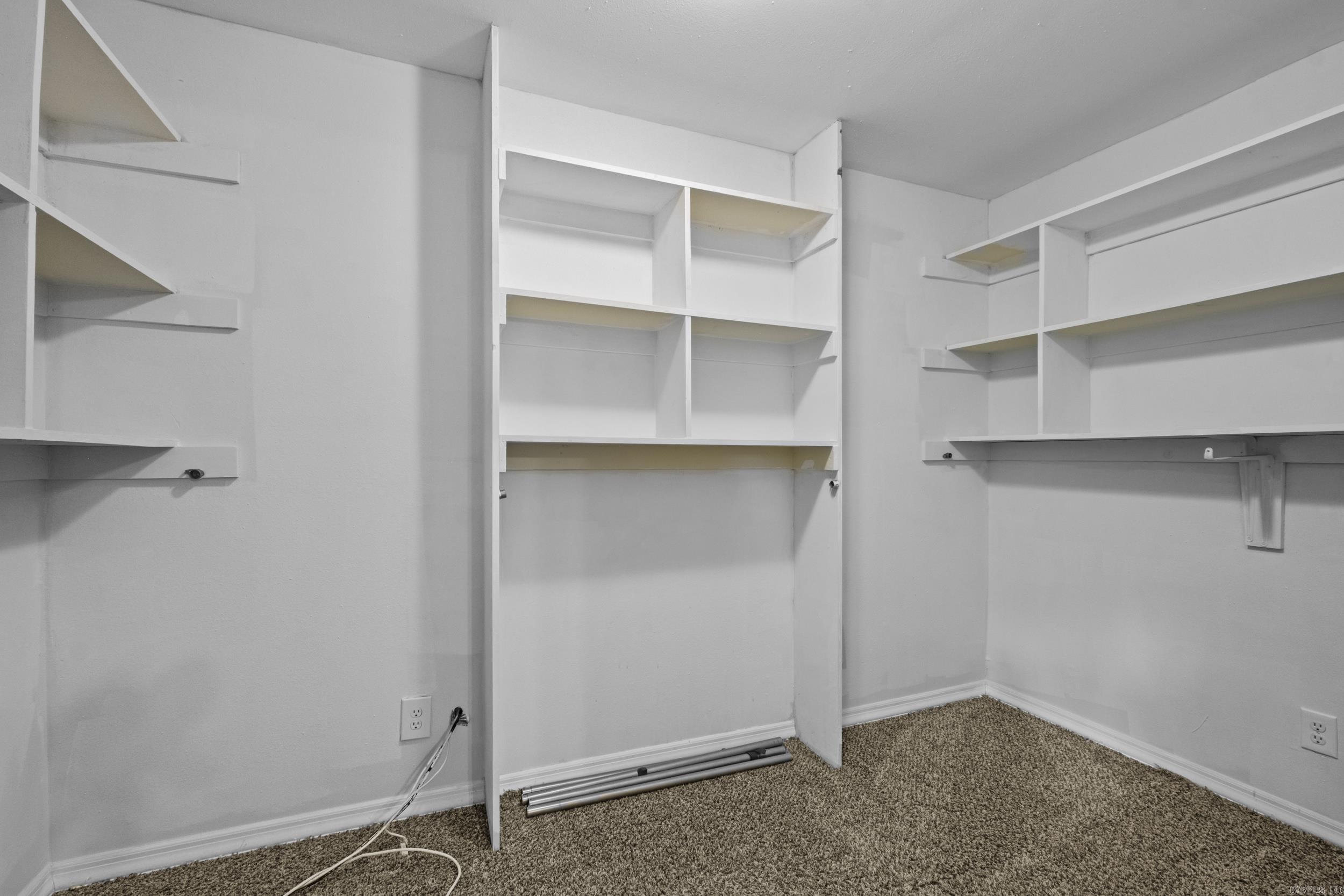CAMPUS PLACE - Residential