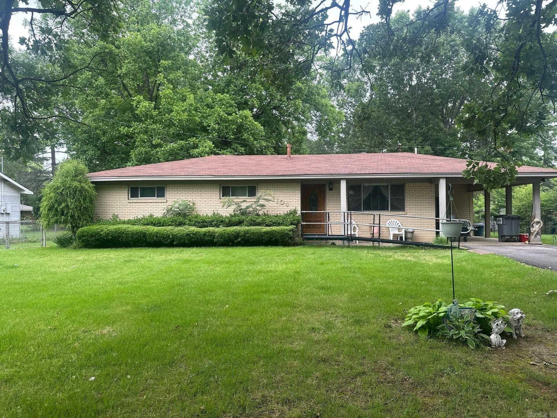 What a find! This house has been well taken care of and is ready for a new owner!   4 beds/bonus room/2 baths - AMPLE parking, and what beautiful curb appeal! Nice backyard with storage building/shed! LOCATION!!!!! Come check this one out today before it's gone! Agents-see remarks.