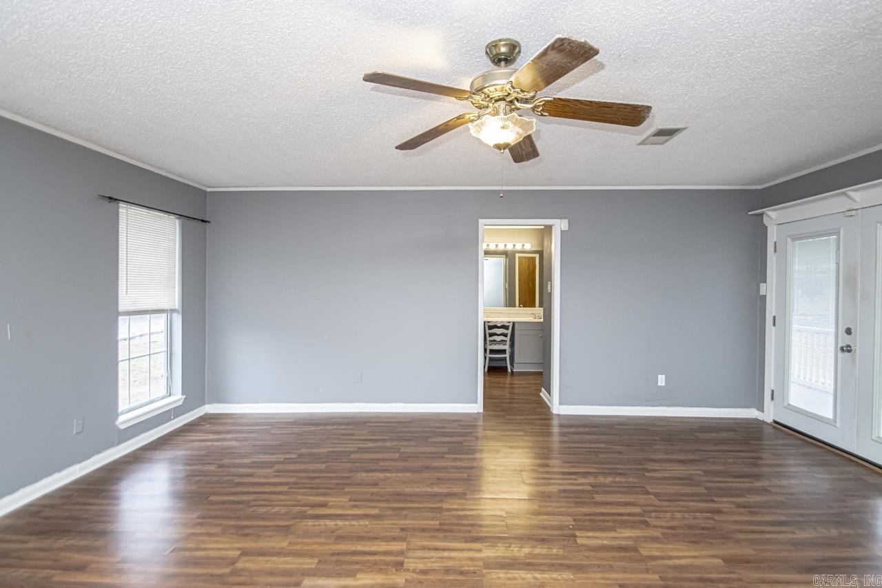LAKEWOOD HTS ESTATES - Residential