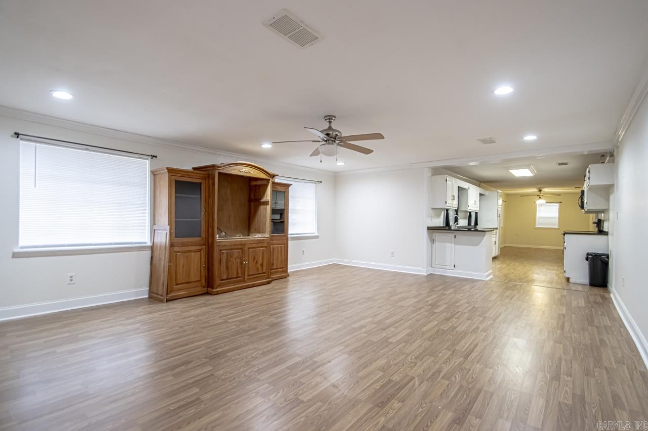LAKEWOOD HTS ESTATES - Residential