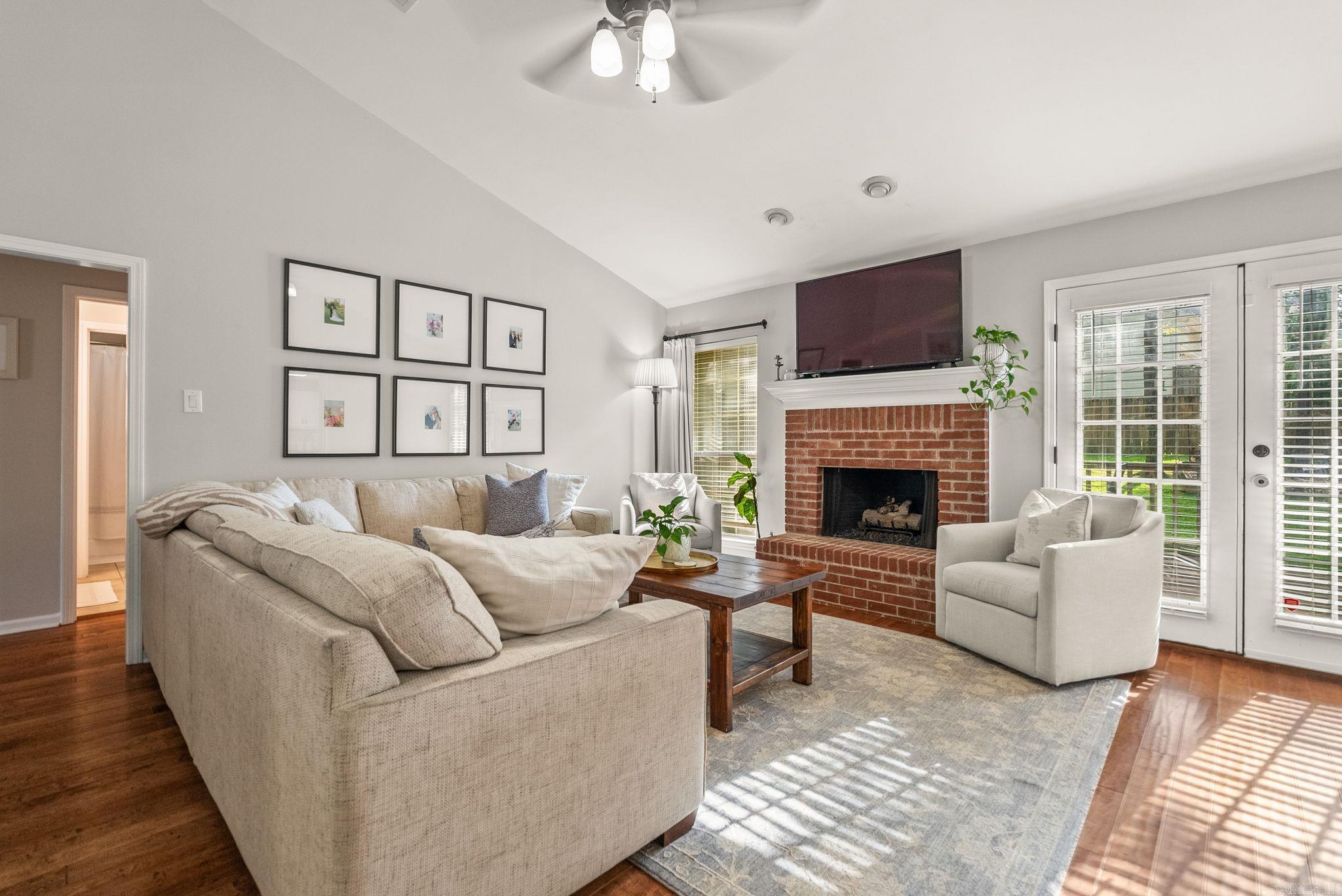 CEDAR RIDGE - Residential