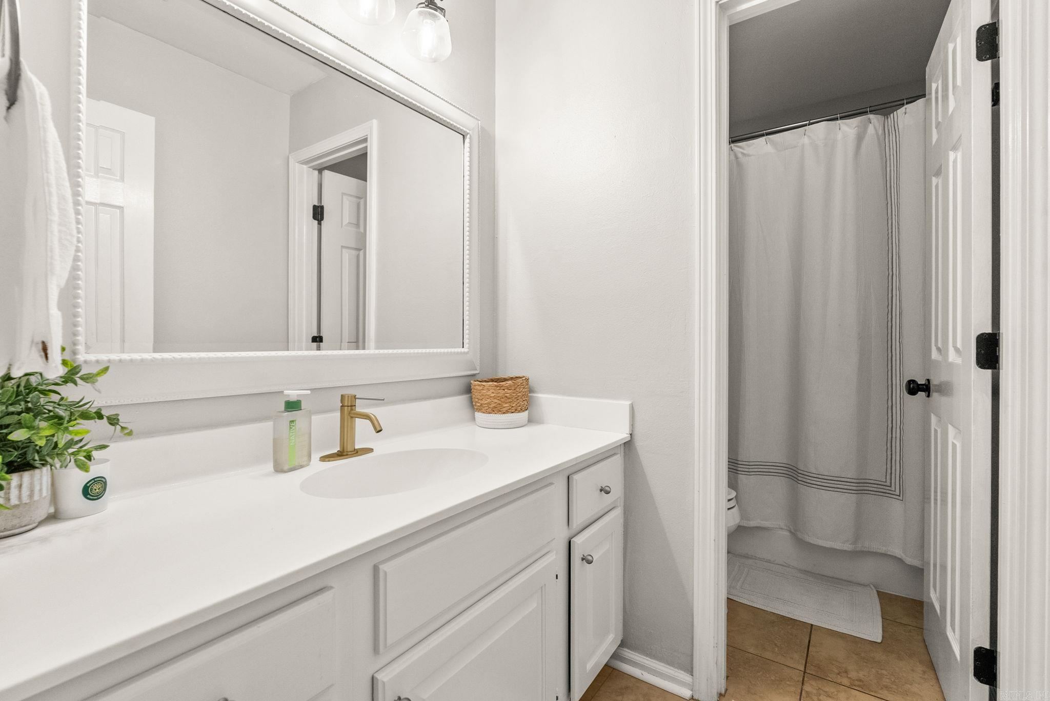 CEDAR RIDGE - Residential