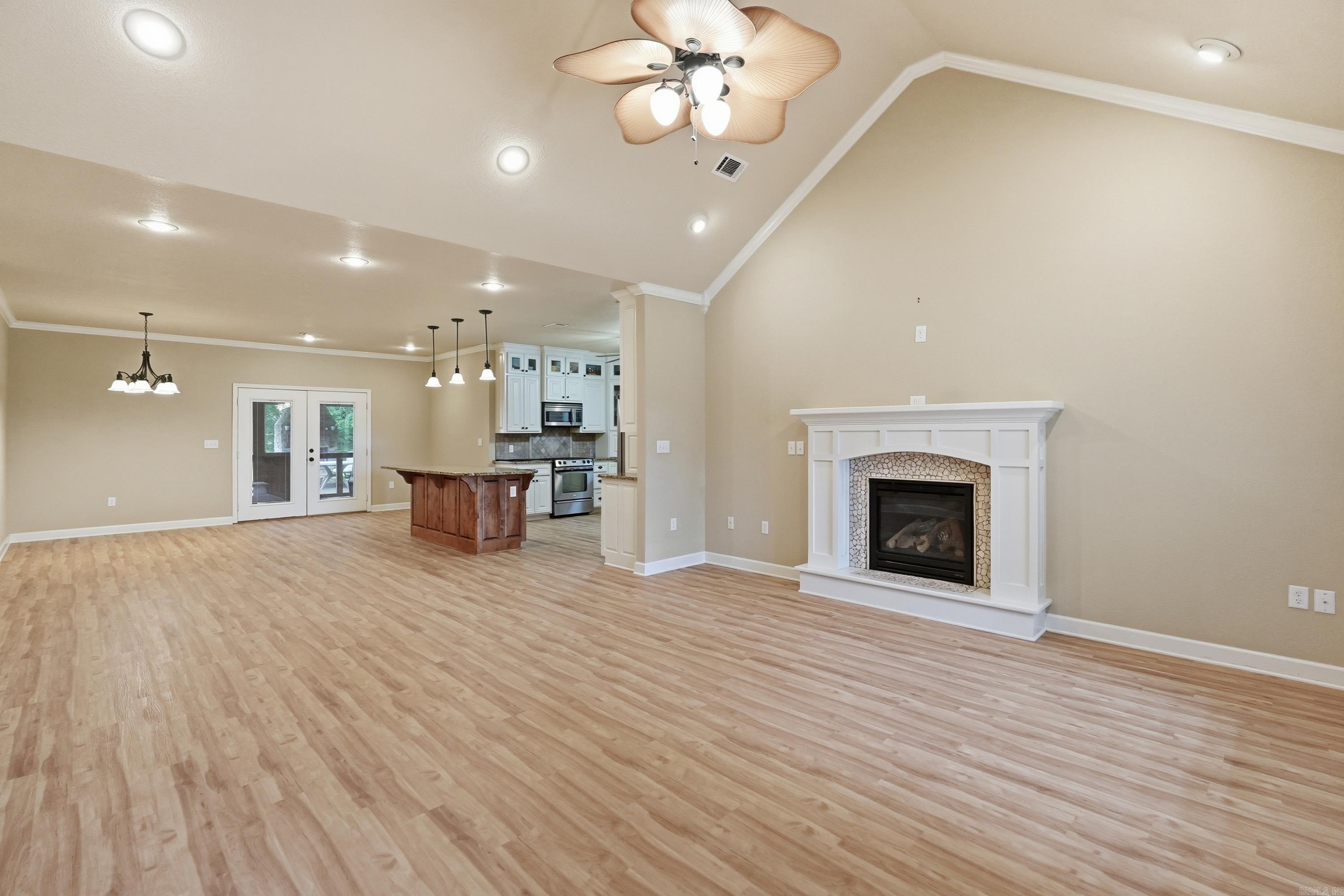 SKYPOINT ESTATES - Residential
