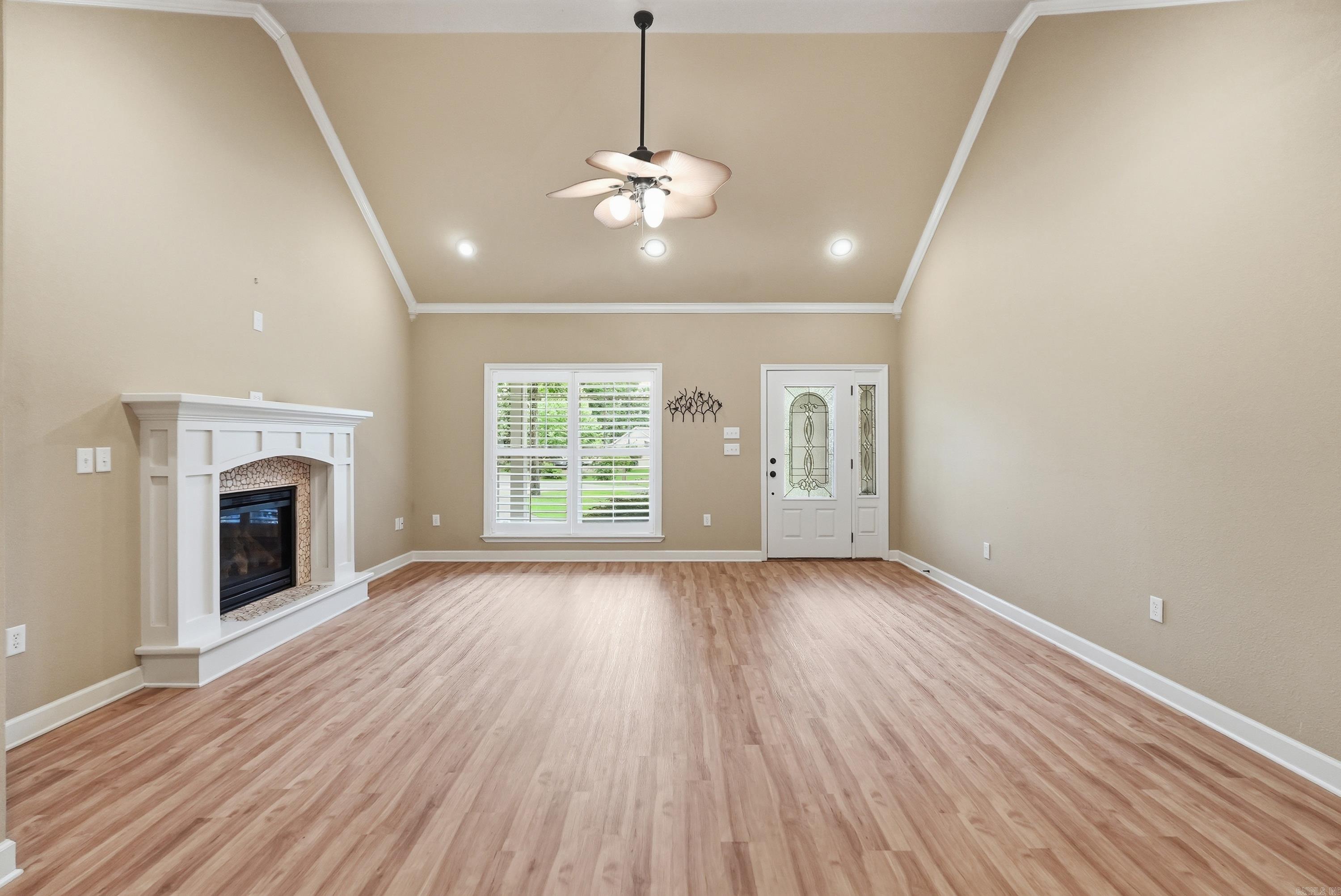 SKYPOINT ESTATES - Residential