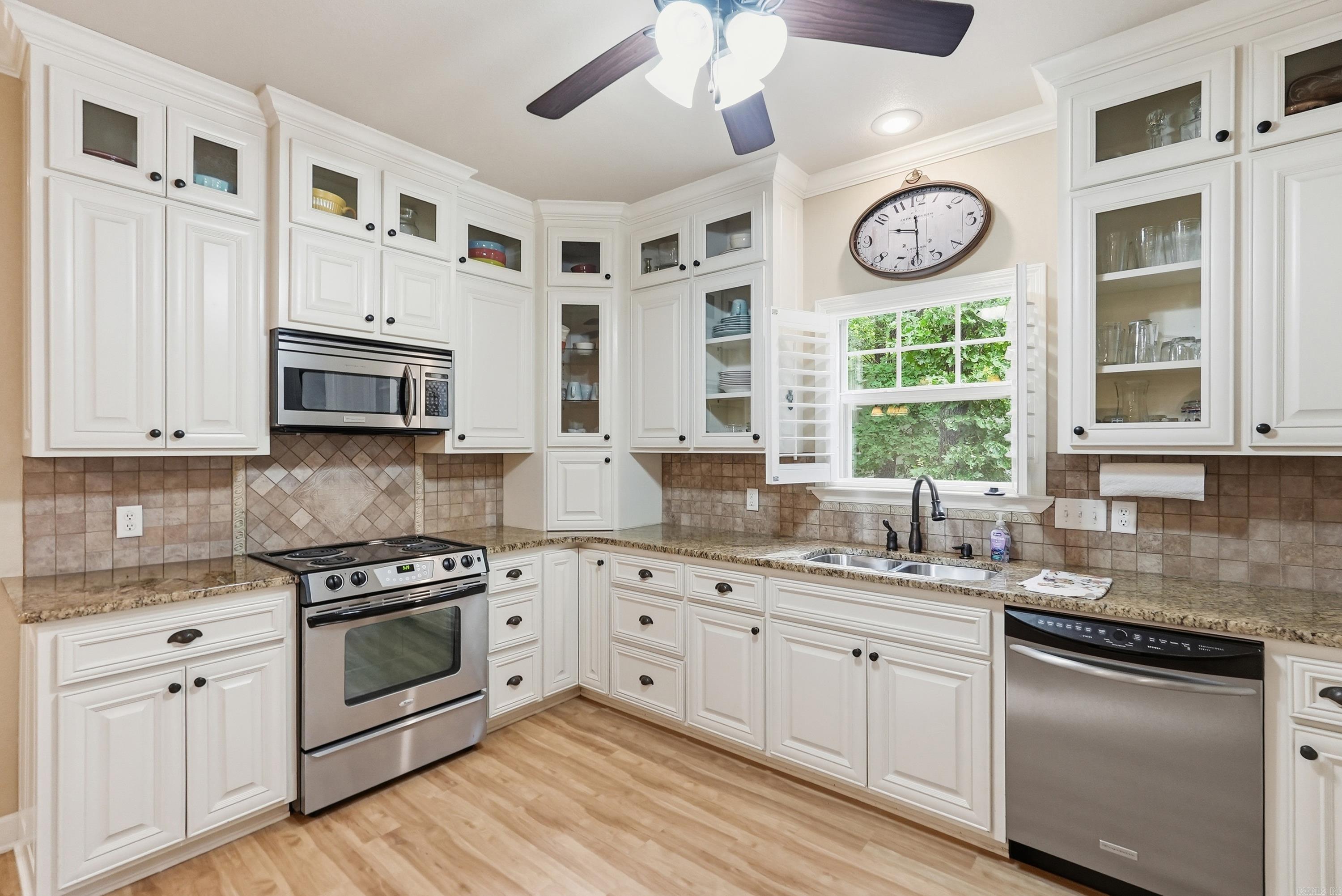 SKYPOINT ESTATES - Residential