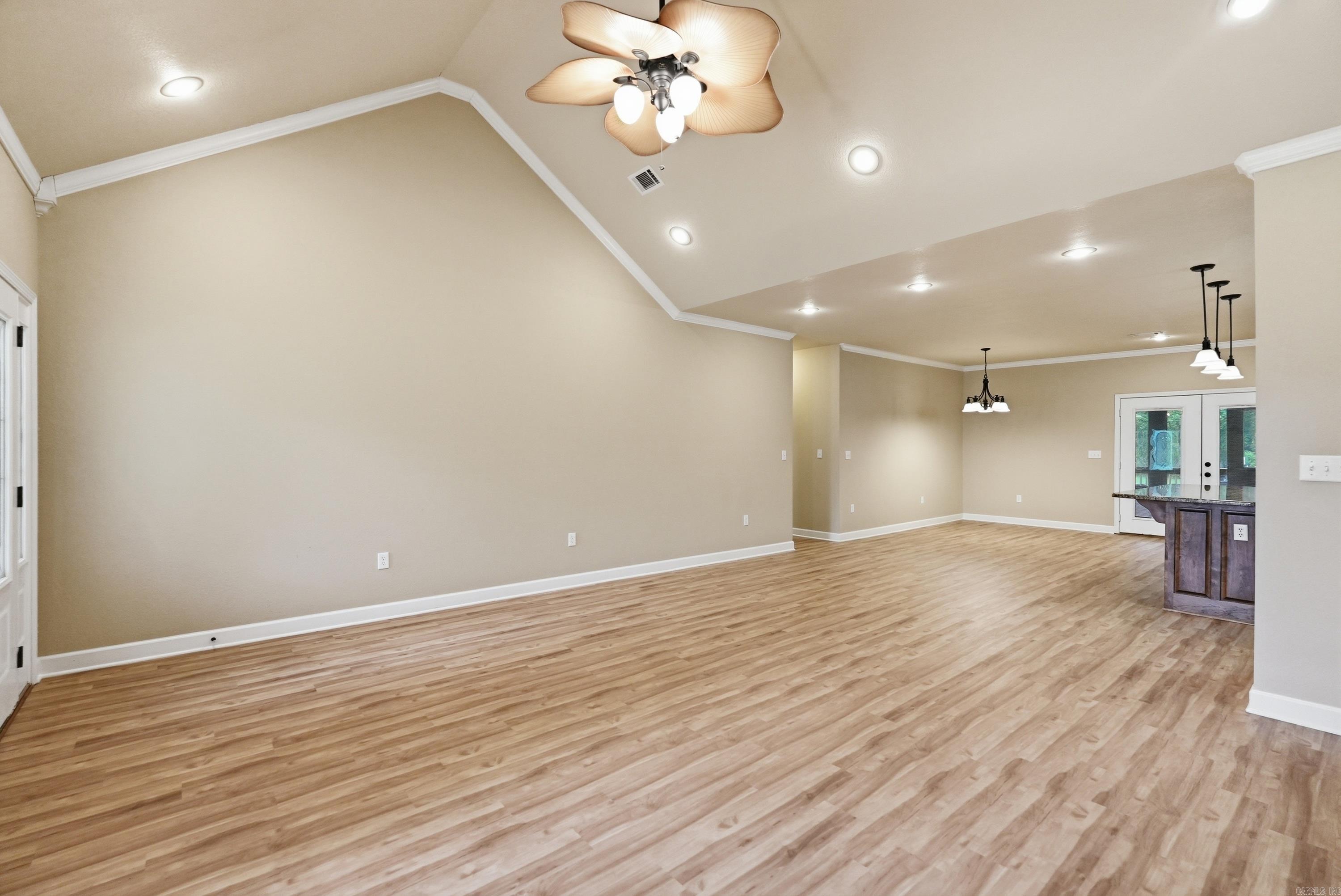 SKYPOINT ESTATES - Residential