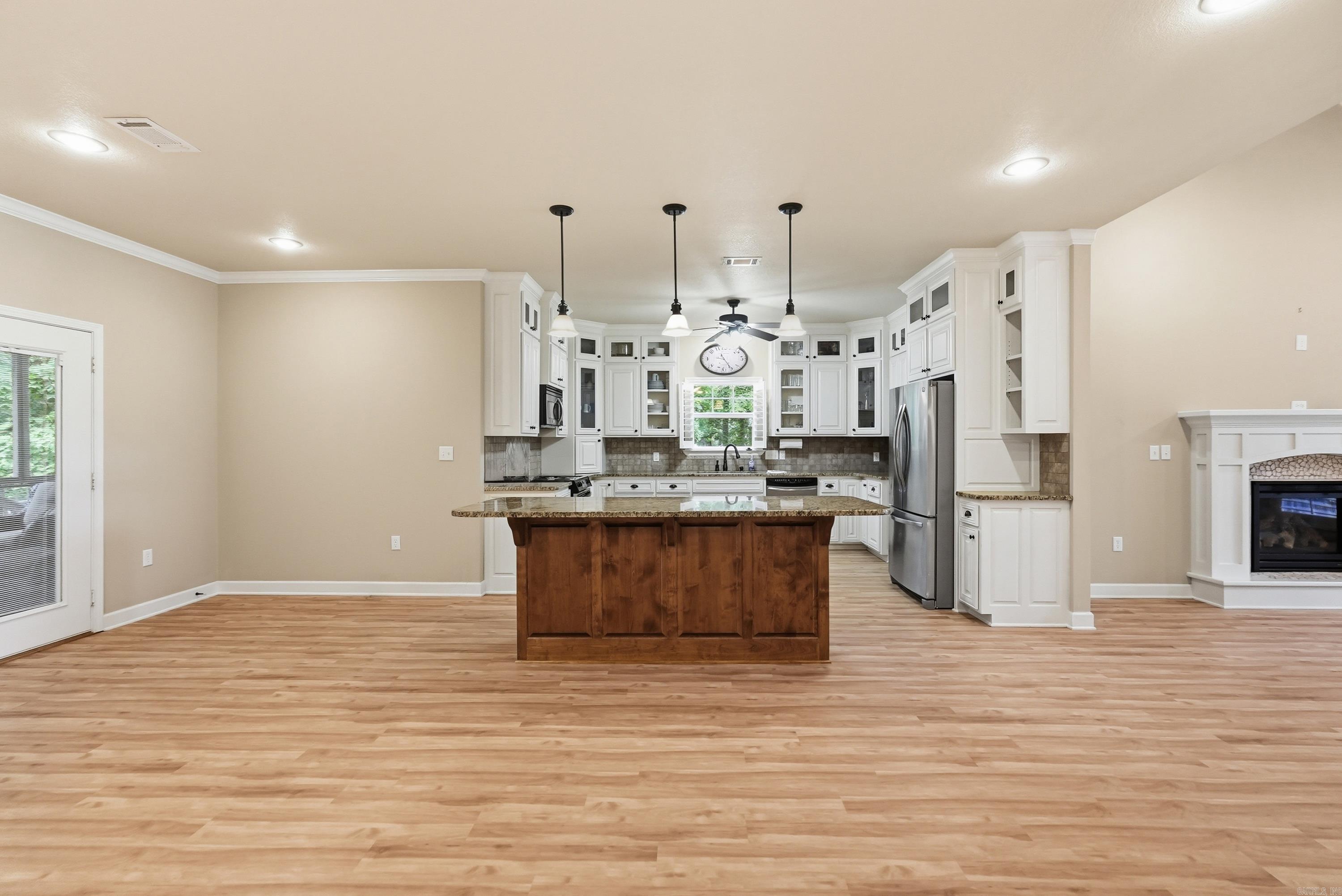 SKYPOINT ESTATES - Residential