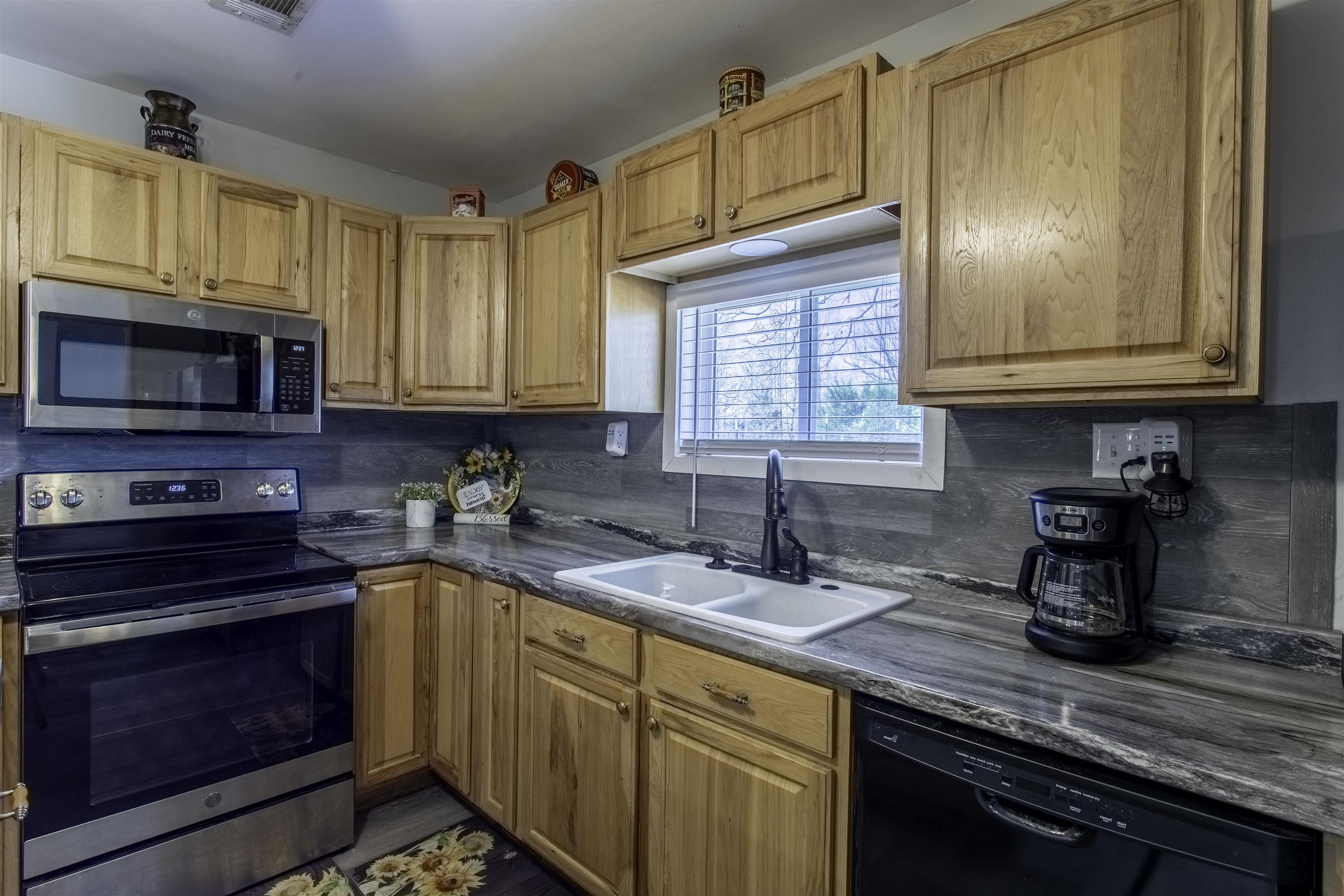 PEAR TREE ESTATES - Residential