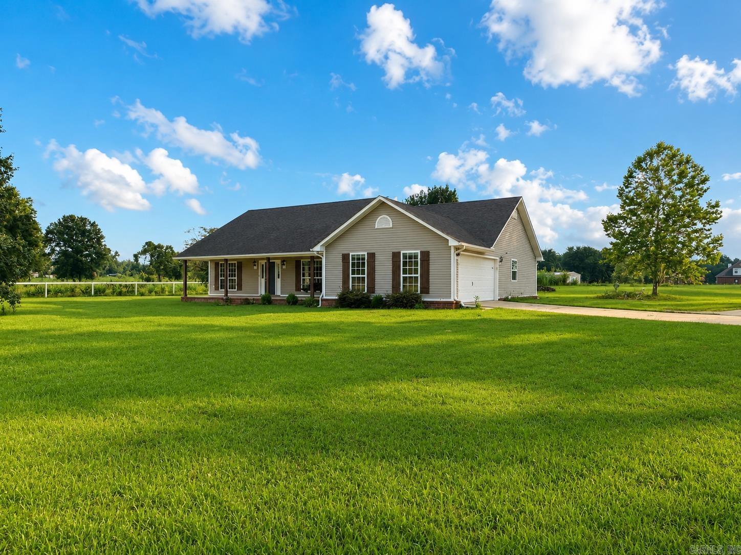 COUNTRY COVE ESTATES - Residential