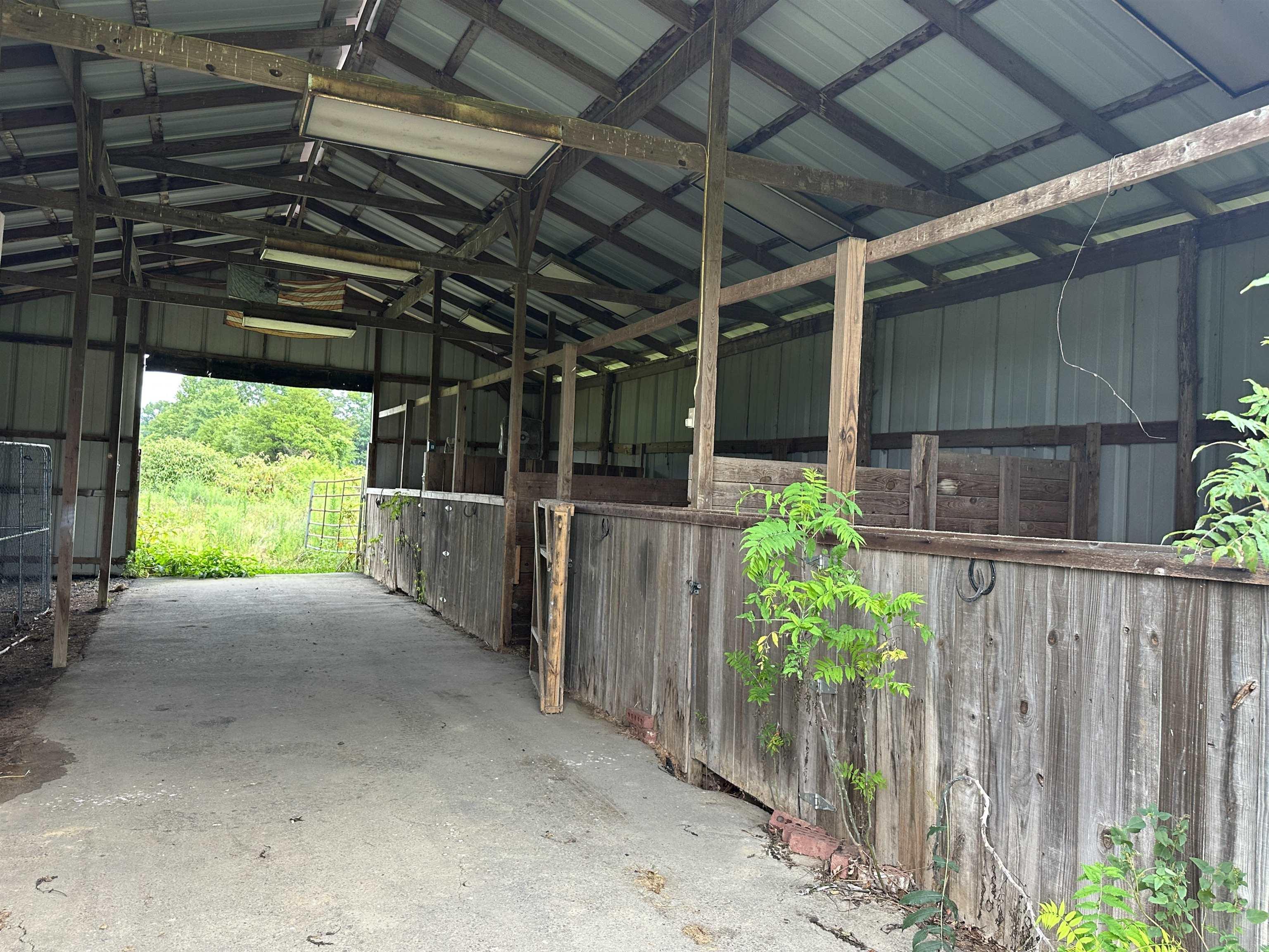COUNTRY COVE ESTATES - Residential