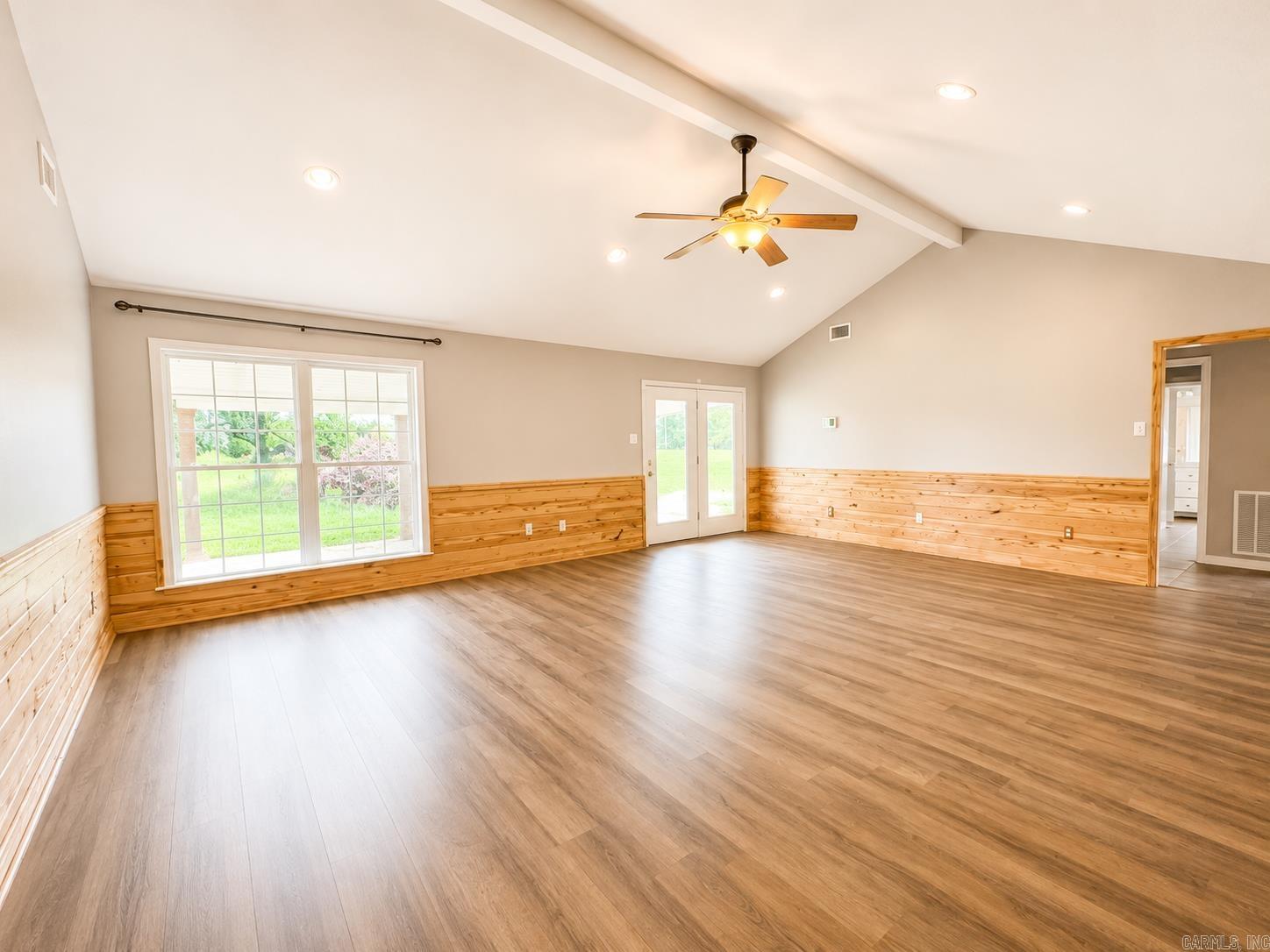 COUNTRY COVE ESTATES - Residential