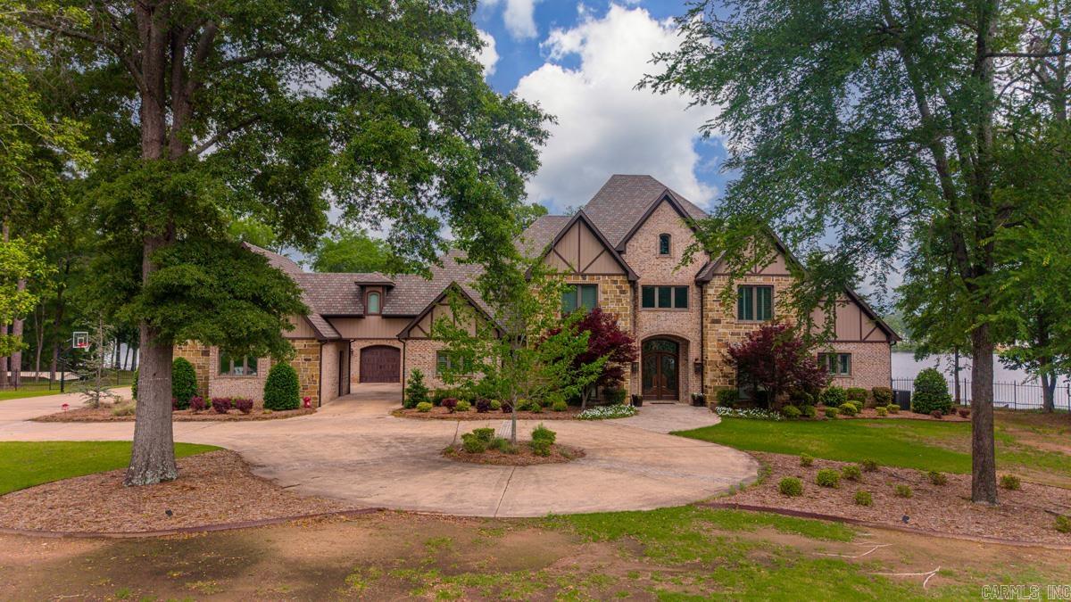 HURRICANE LAKE EST - Residential