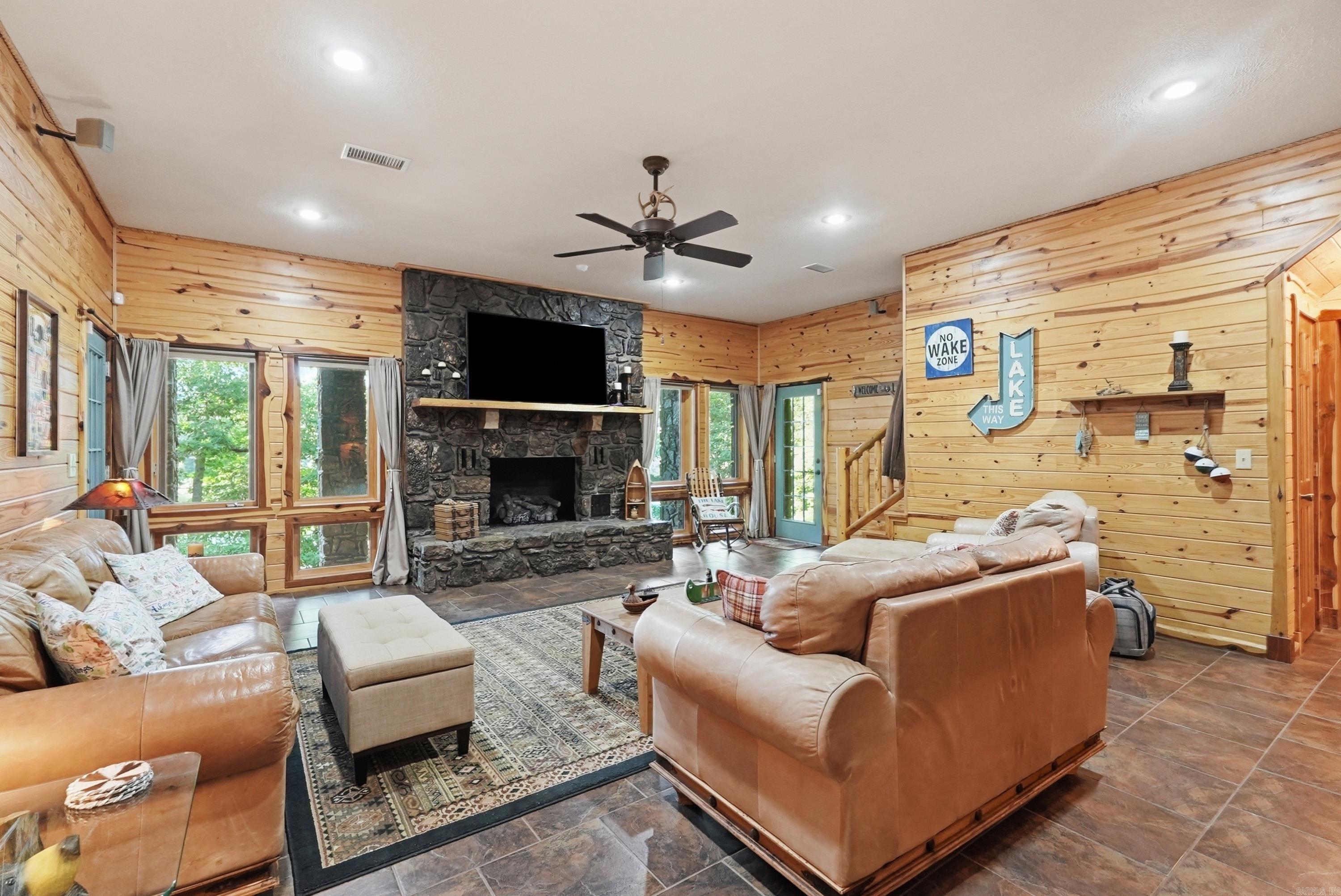 Frontier Canyon - Residential