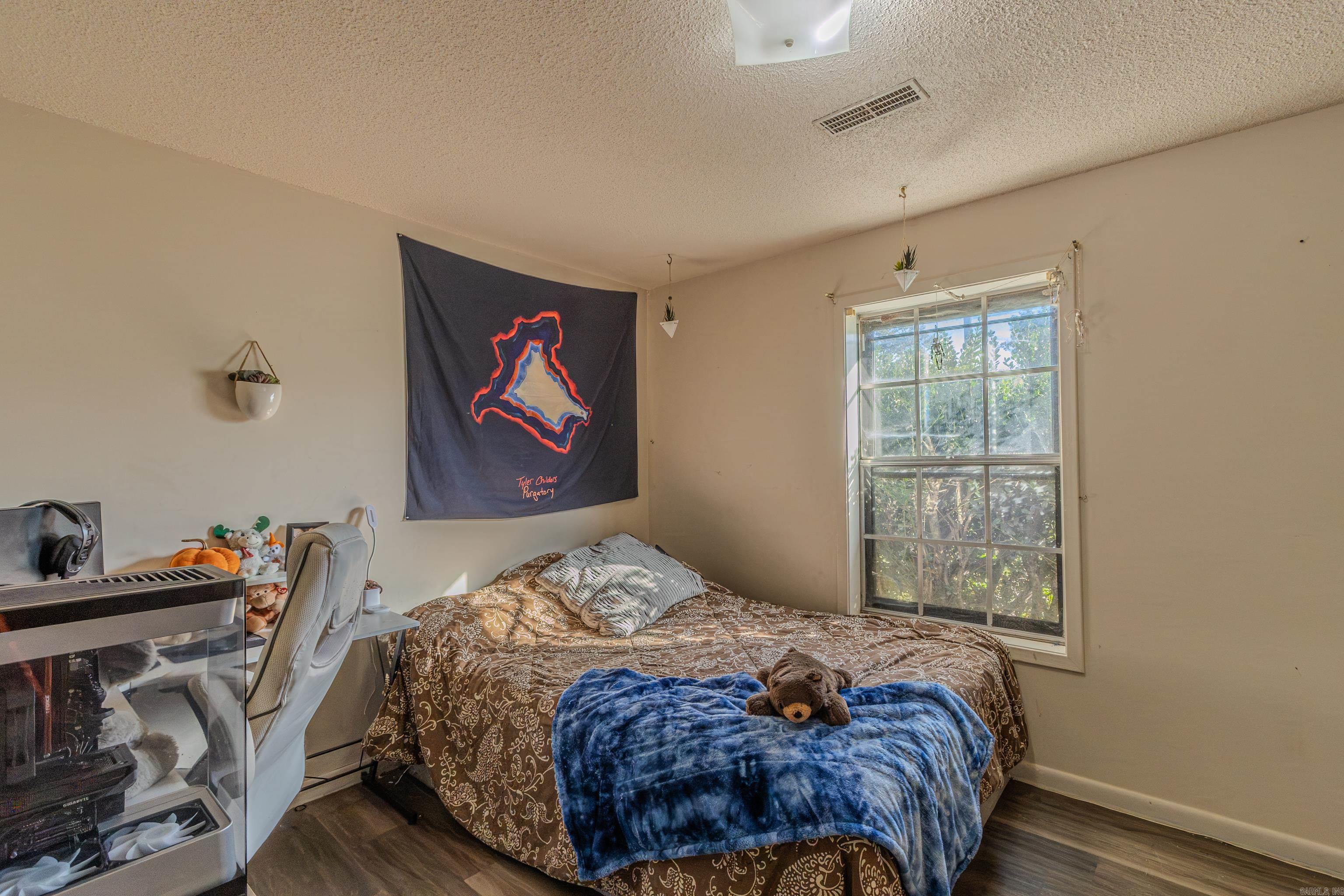 Knollcrest - Residential