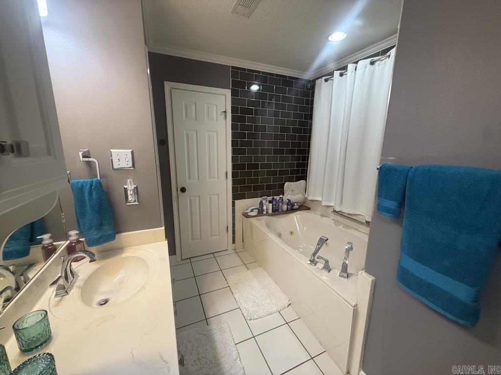 AUSTIN LAKES ADDN - Residential