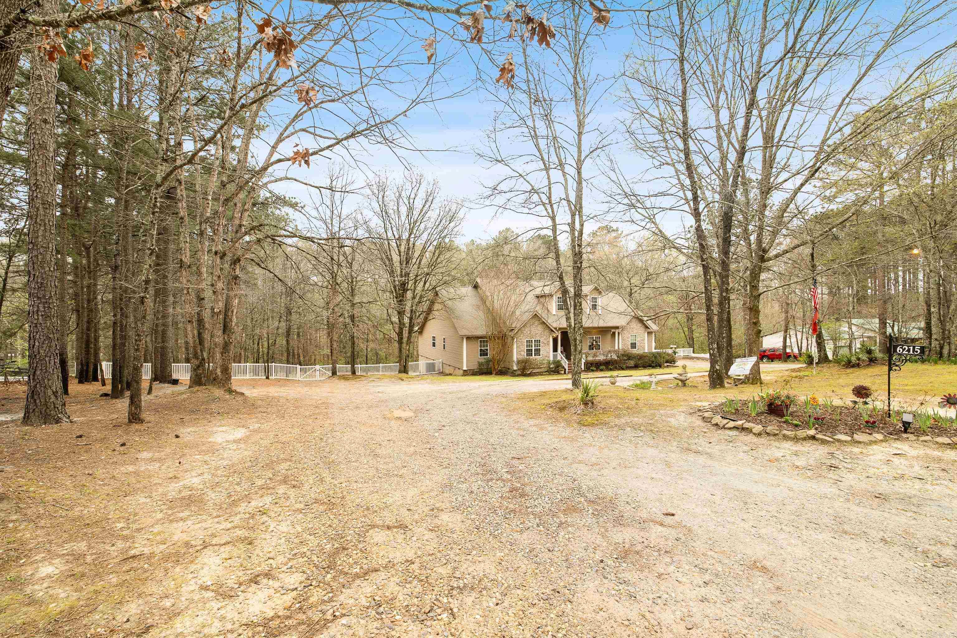 HOBBY TRAIL - Residential
