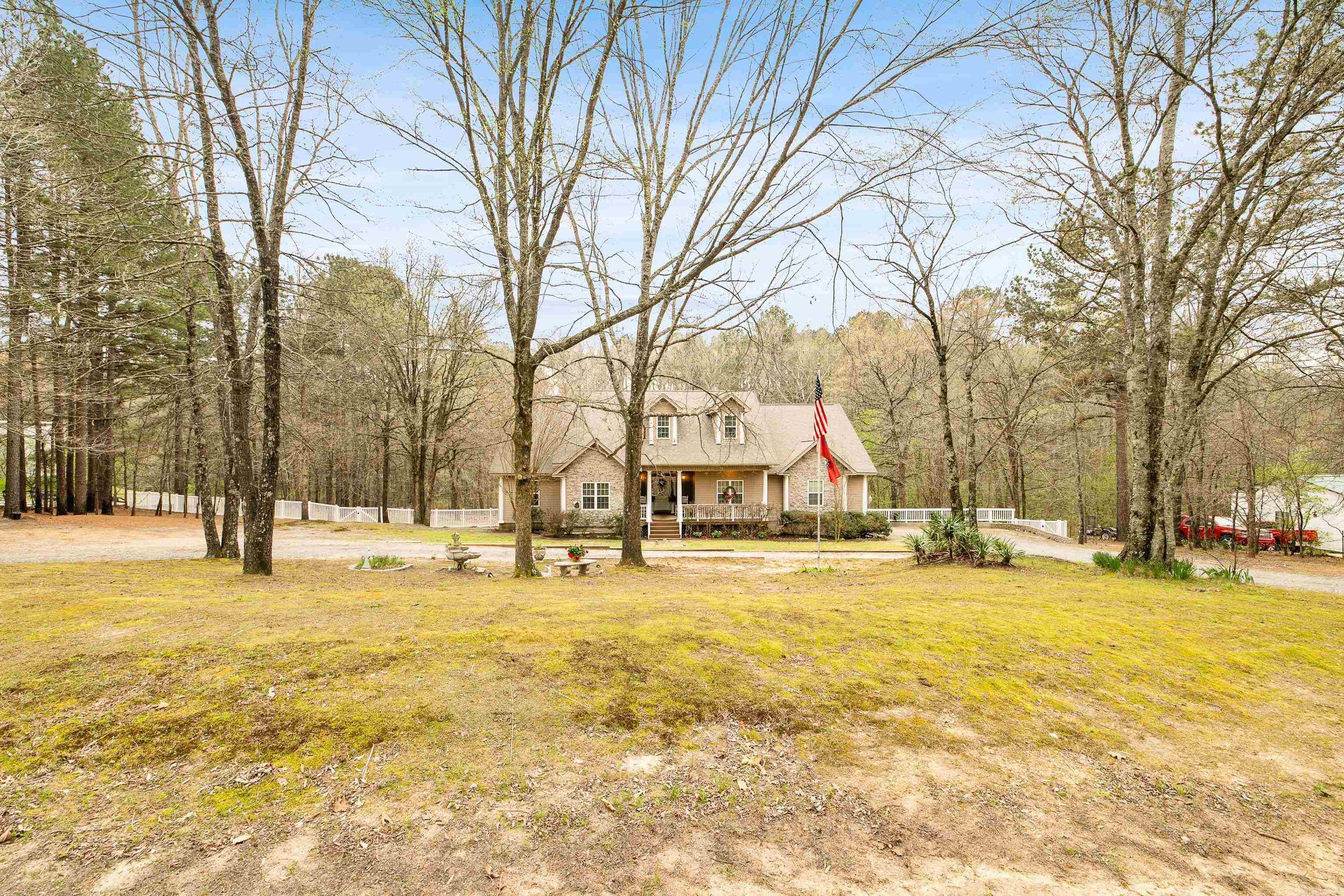 HOBBY TRAIL - Residential
