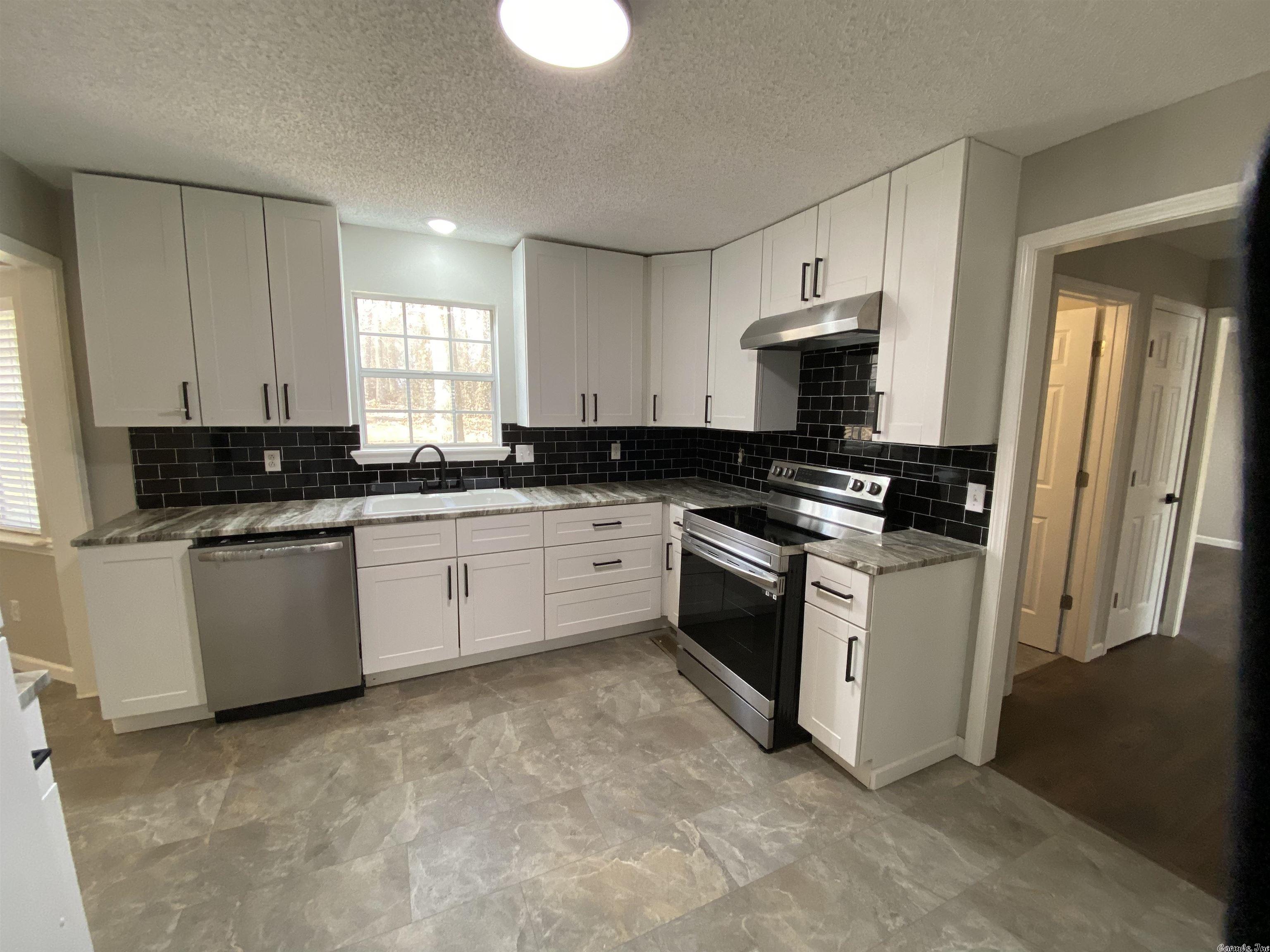 TURTLE CREEK - Residential