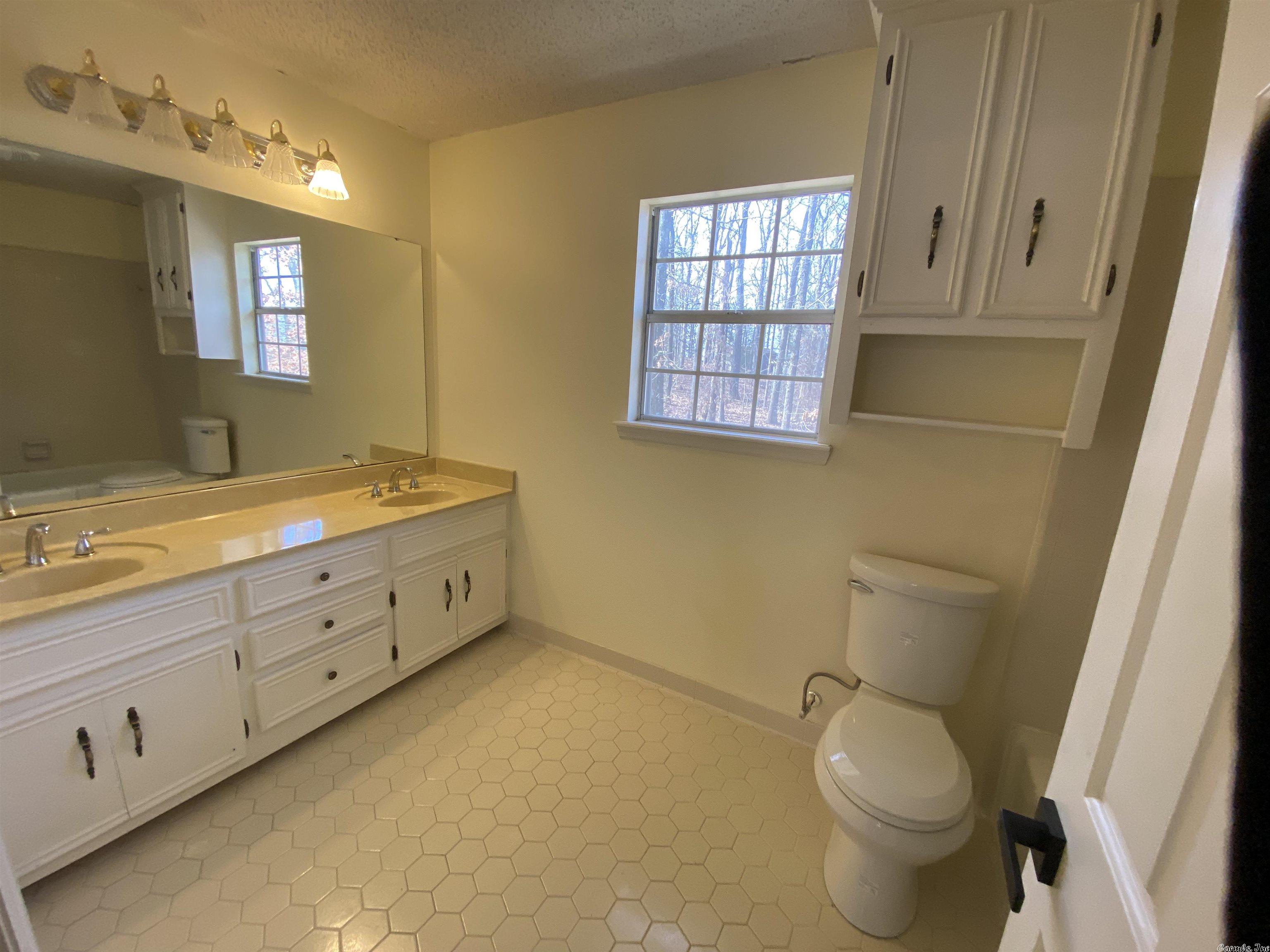 TURTLE CREEK - Residential