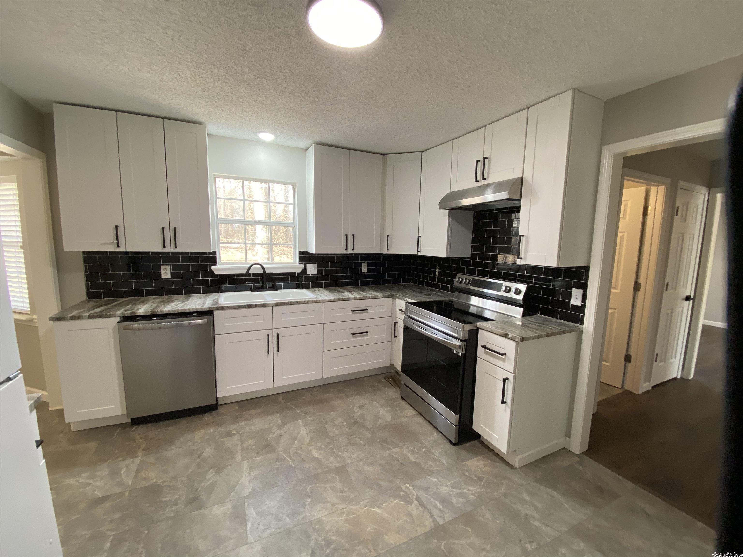 TURTLE CREEK - Residential