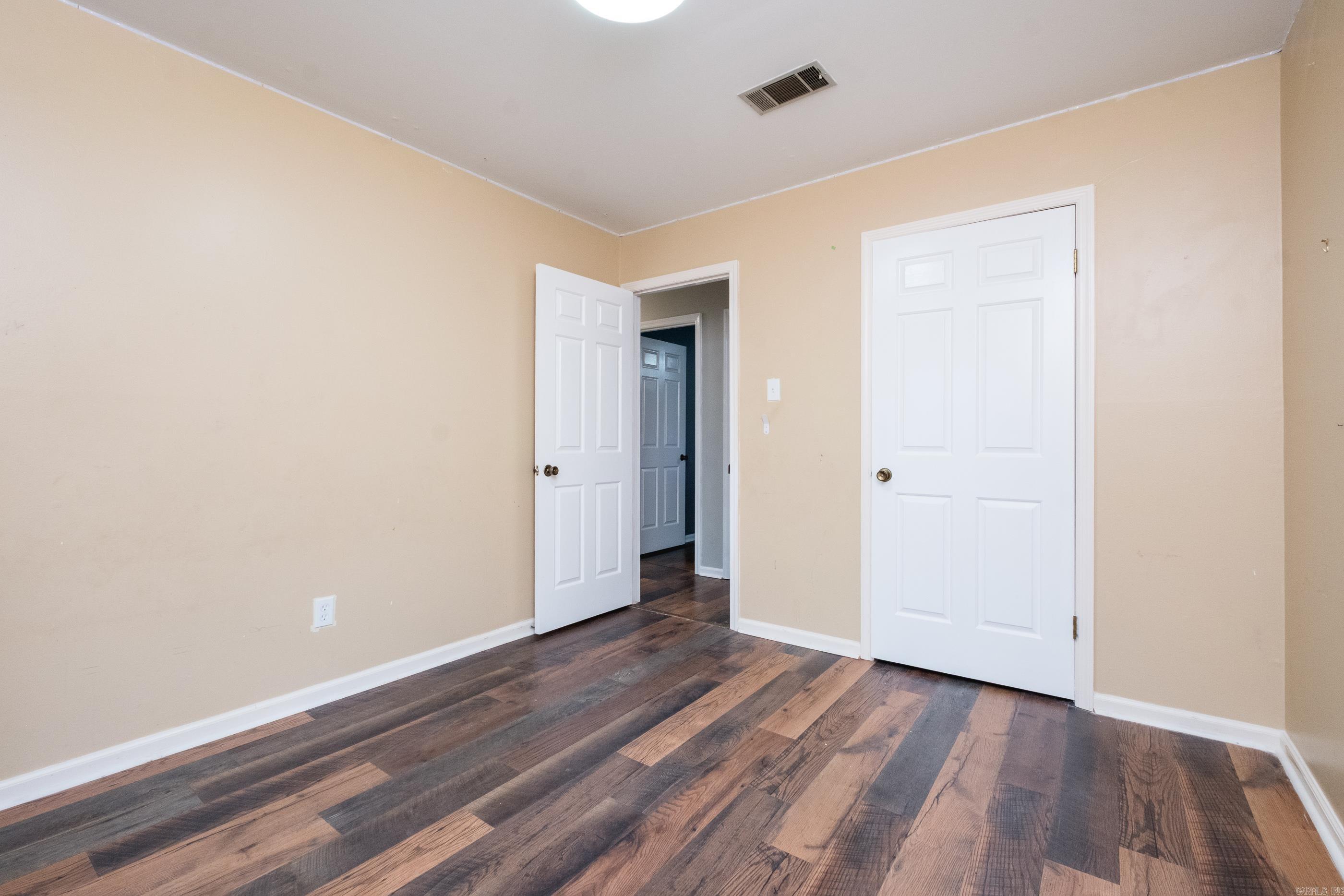 ROLLING OAKS - Residential