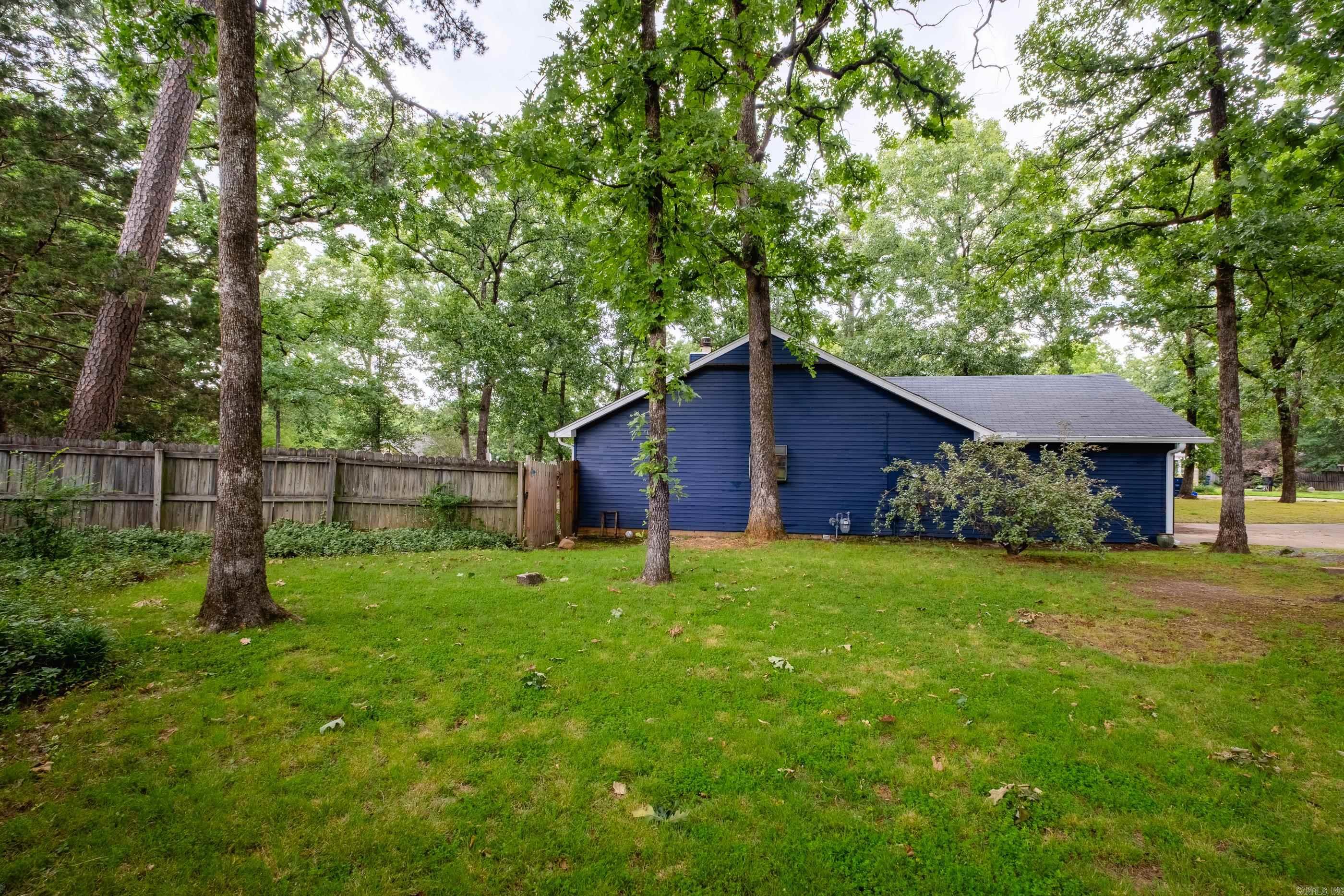 ROLLING OAKS - Residential