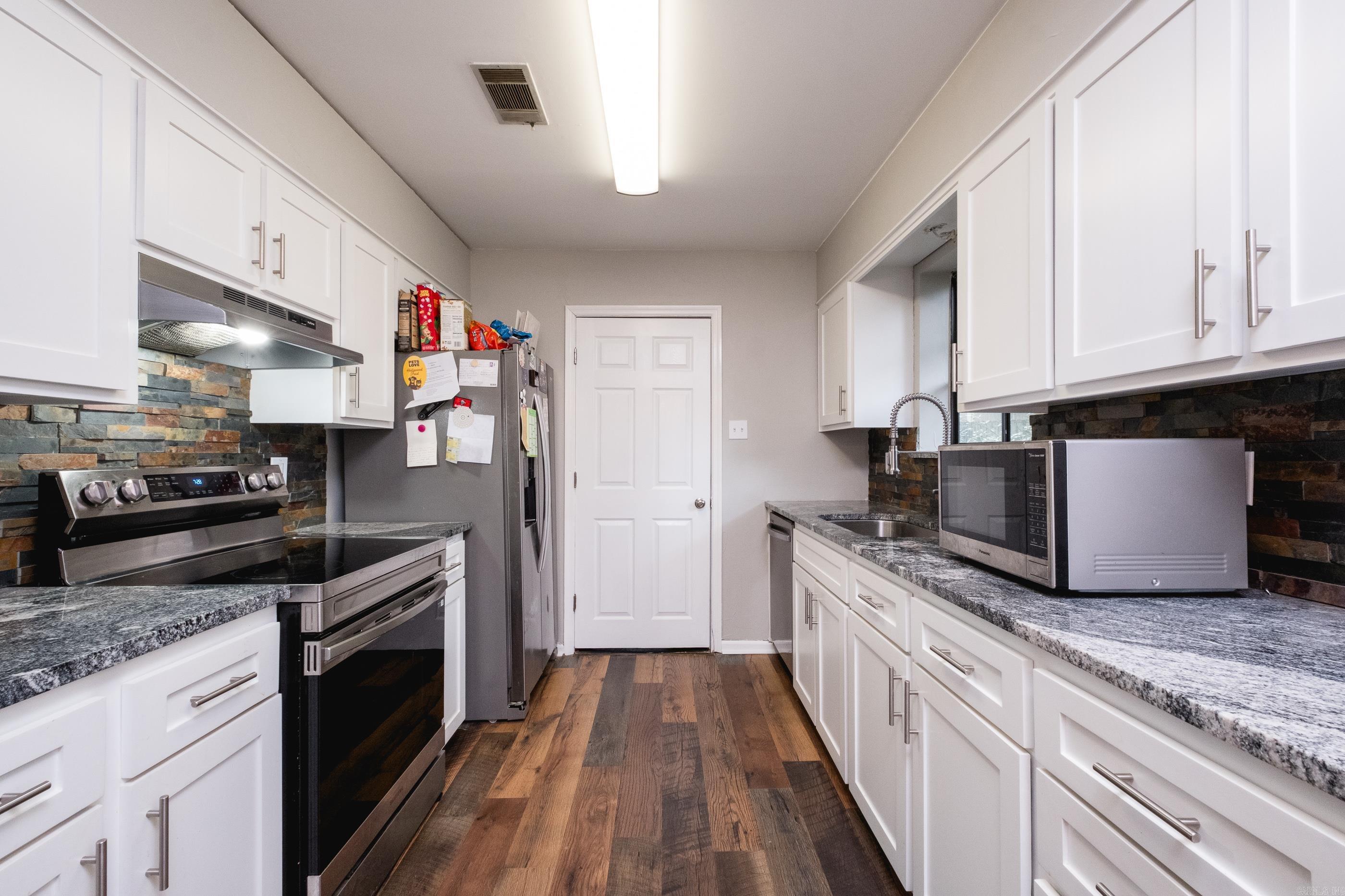 ROLLING OAKS - Residential