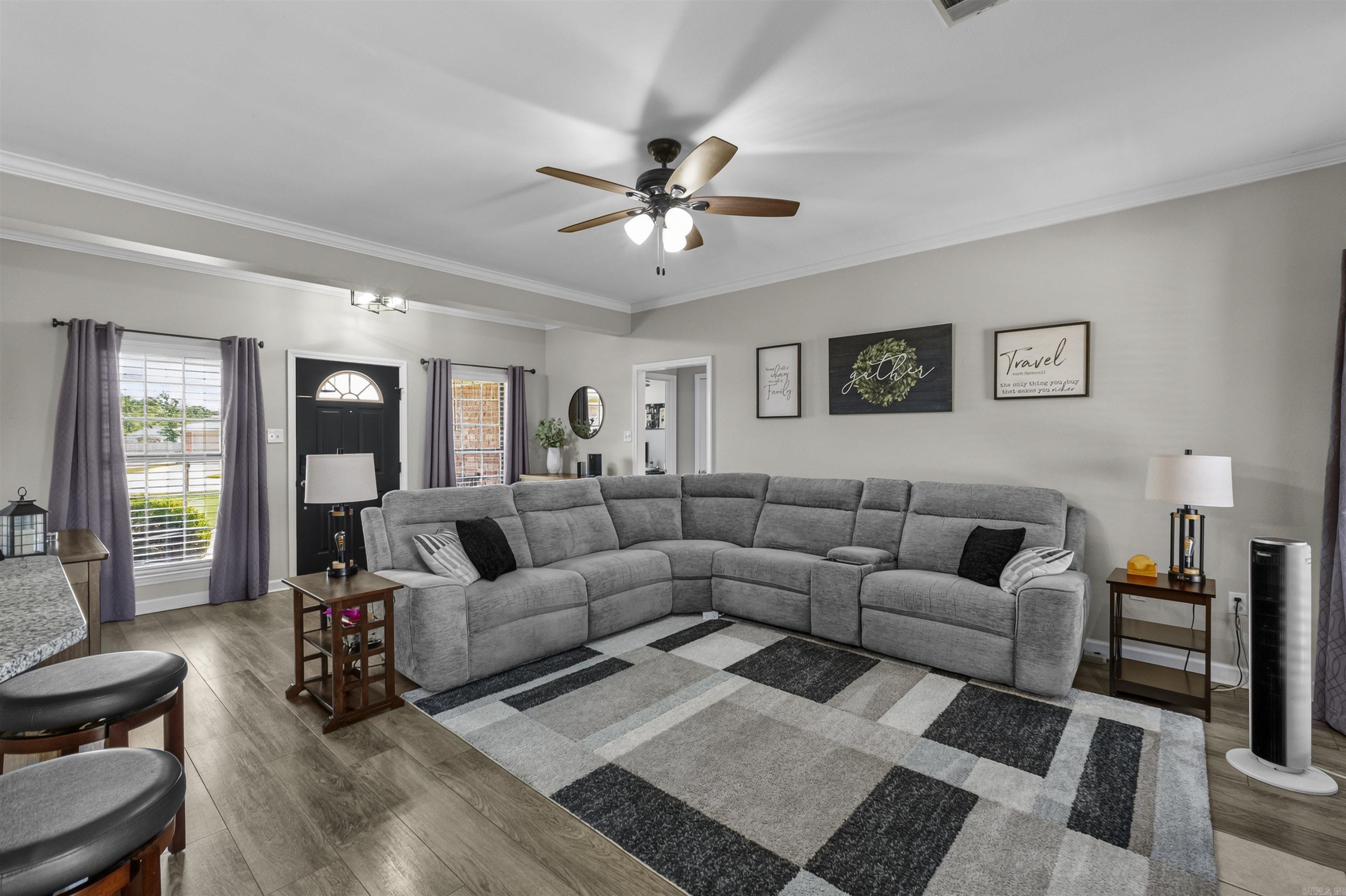 SPRING VALLEY - Residential