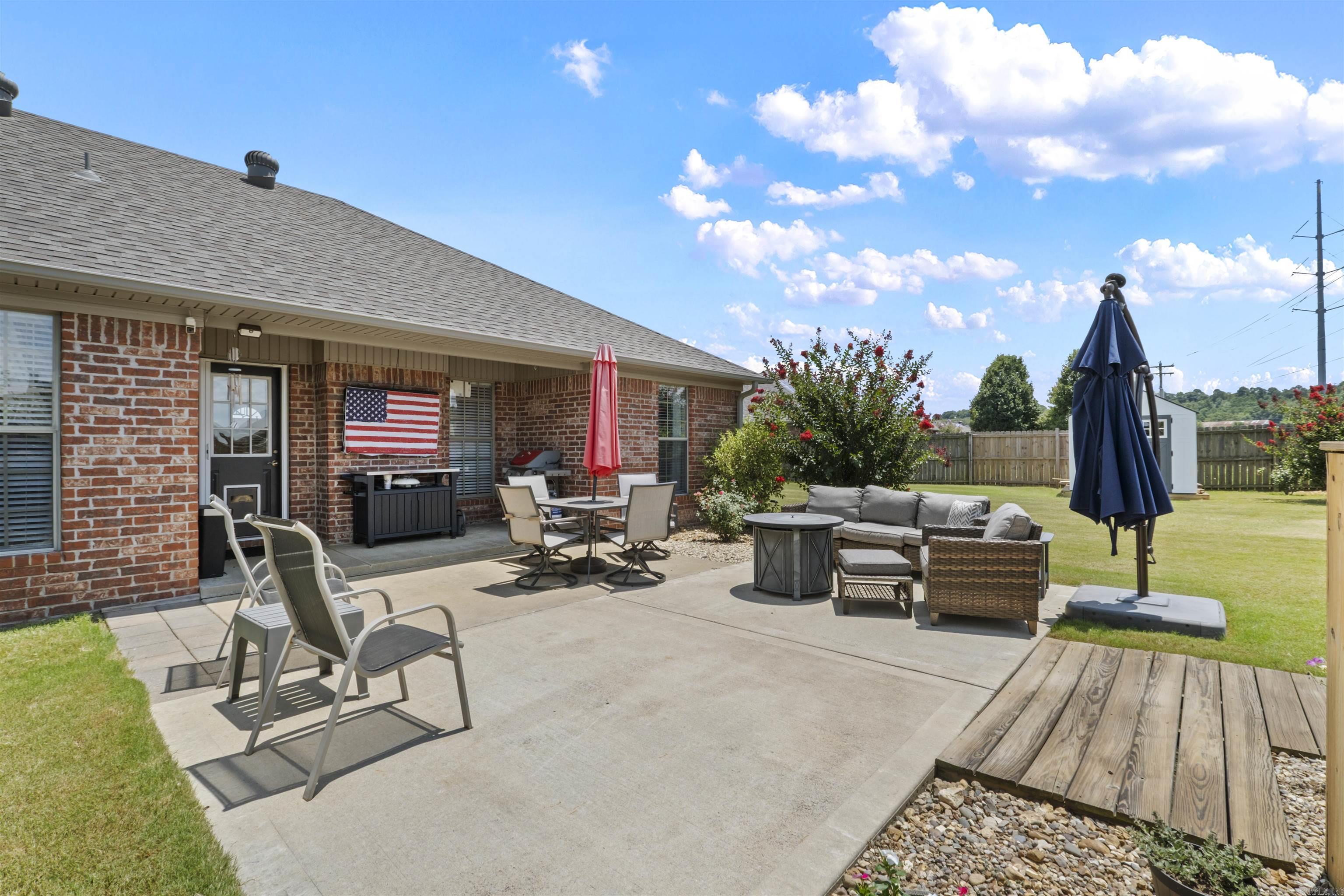 SPRING VALLEY - Residential