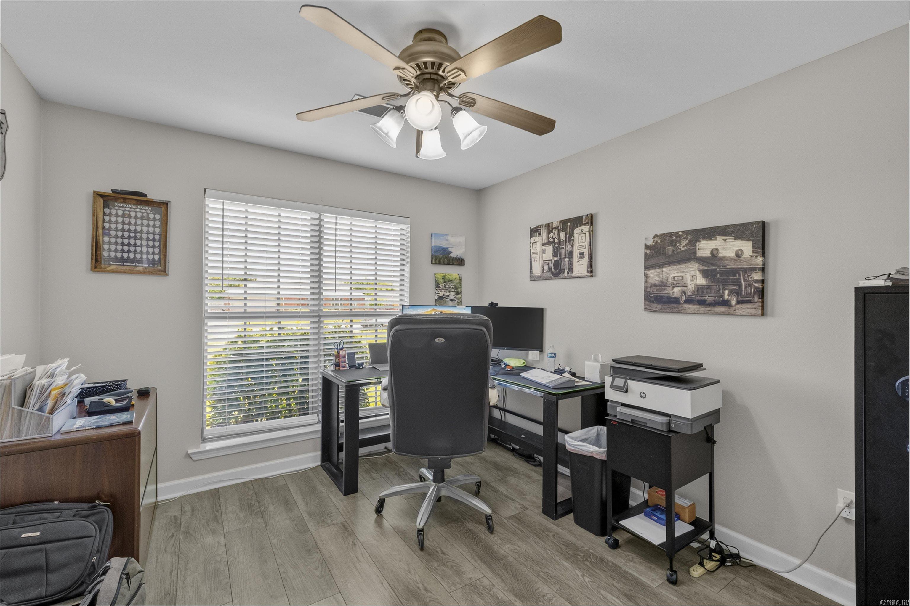 SPRING VALLEY - Residential