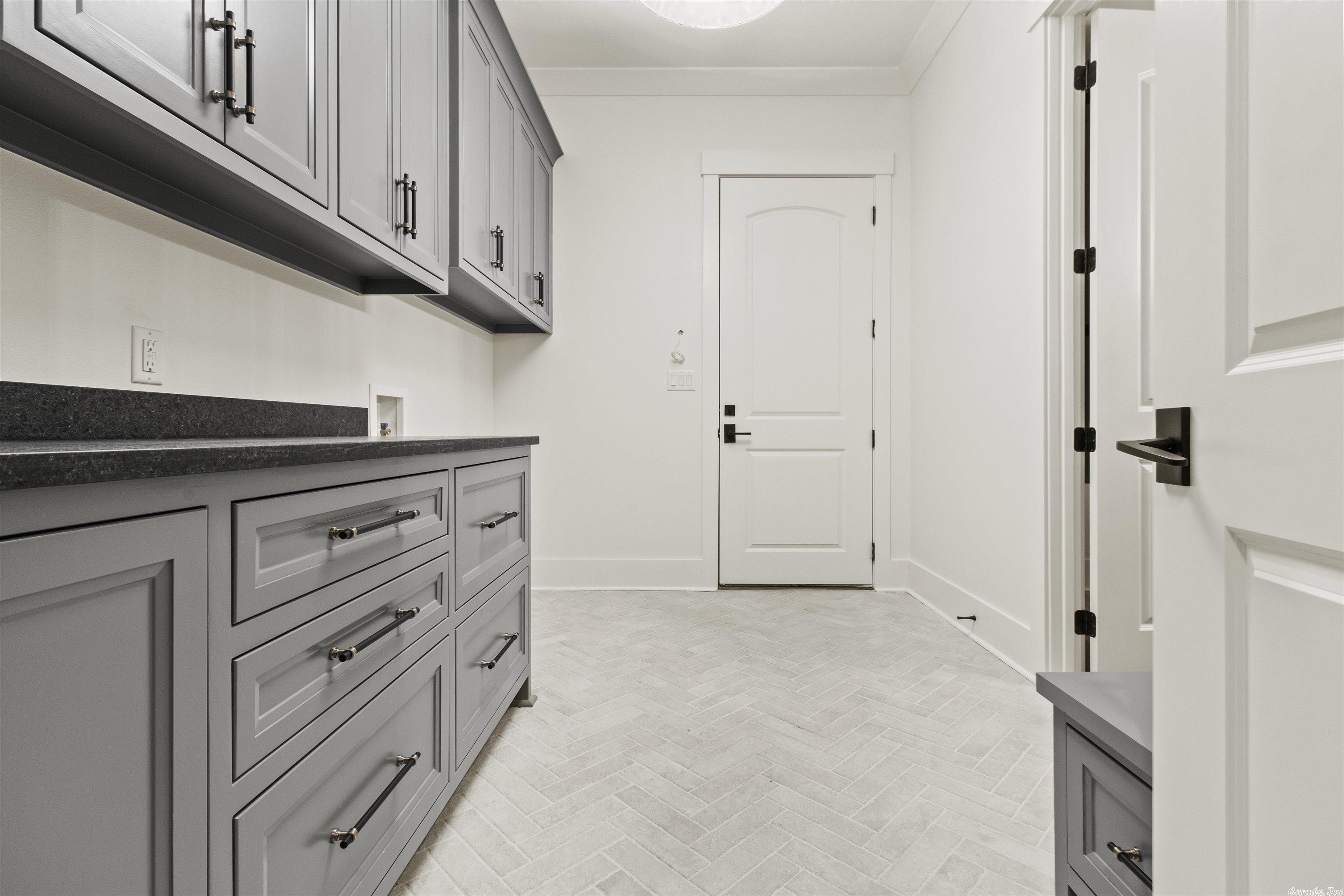 CHENAL VALLEY HALLEN COURT - Residential