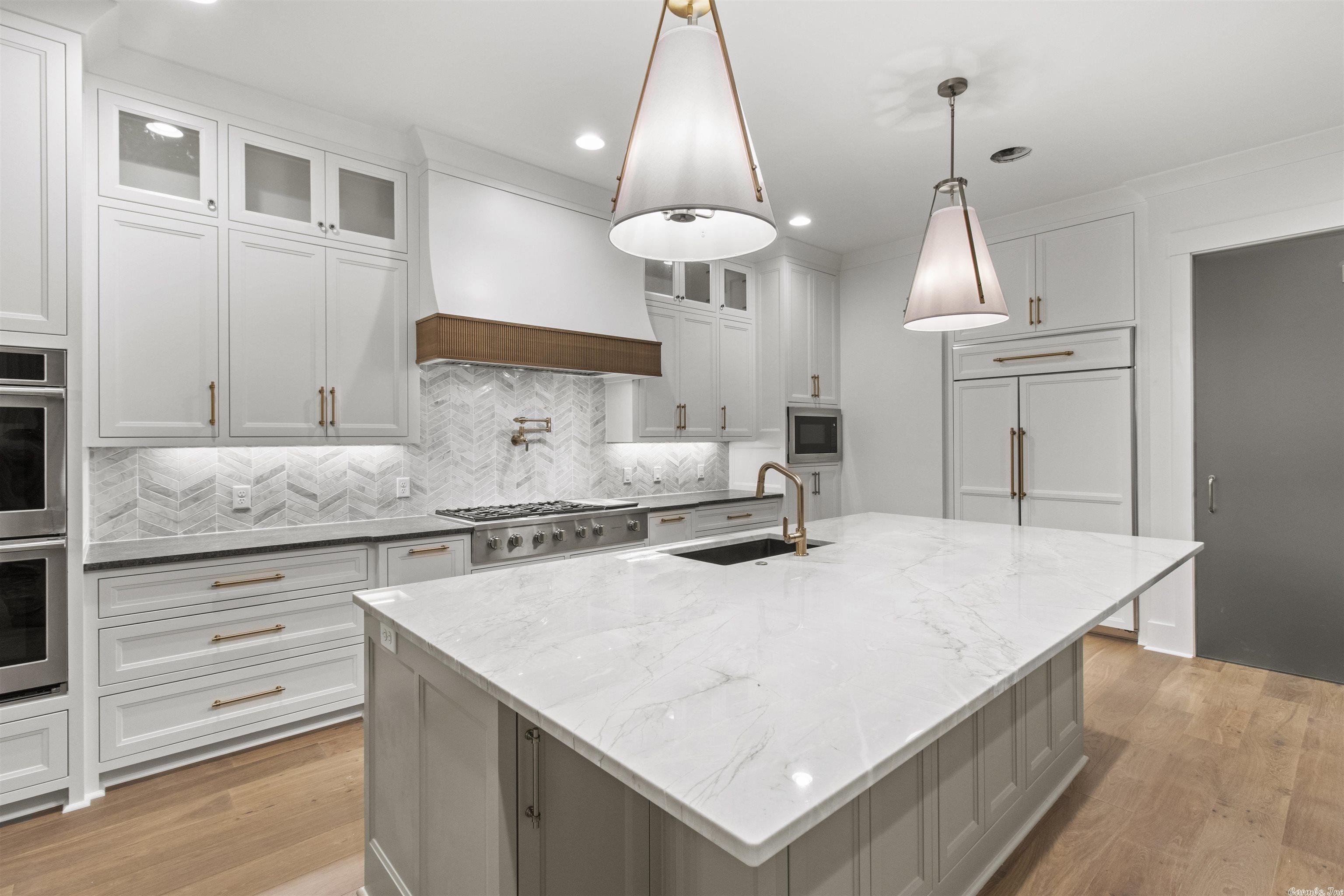 CHENAL VALLEY HALLEN COURT - Residential