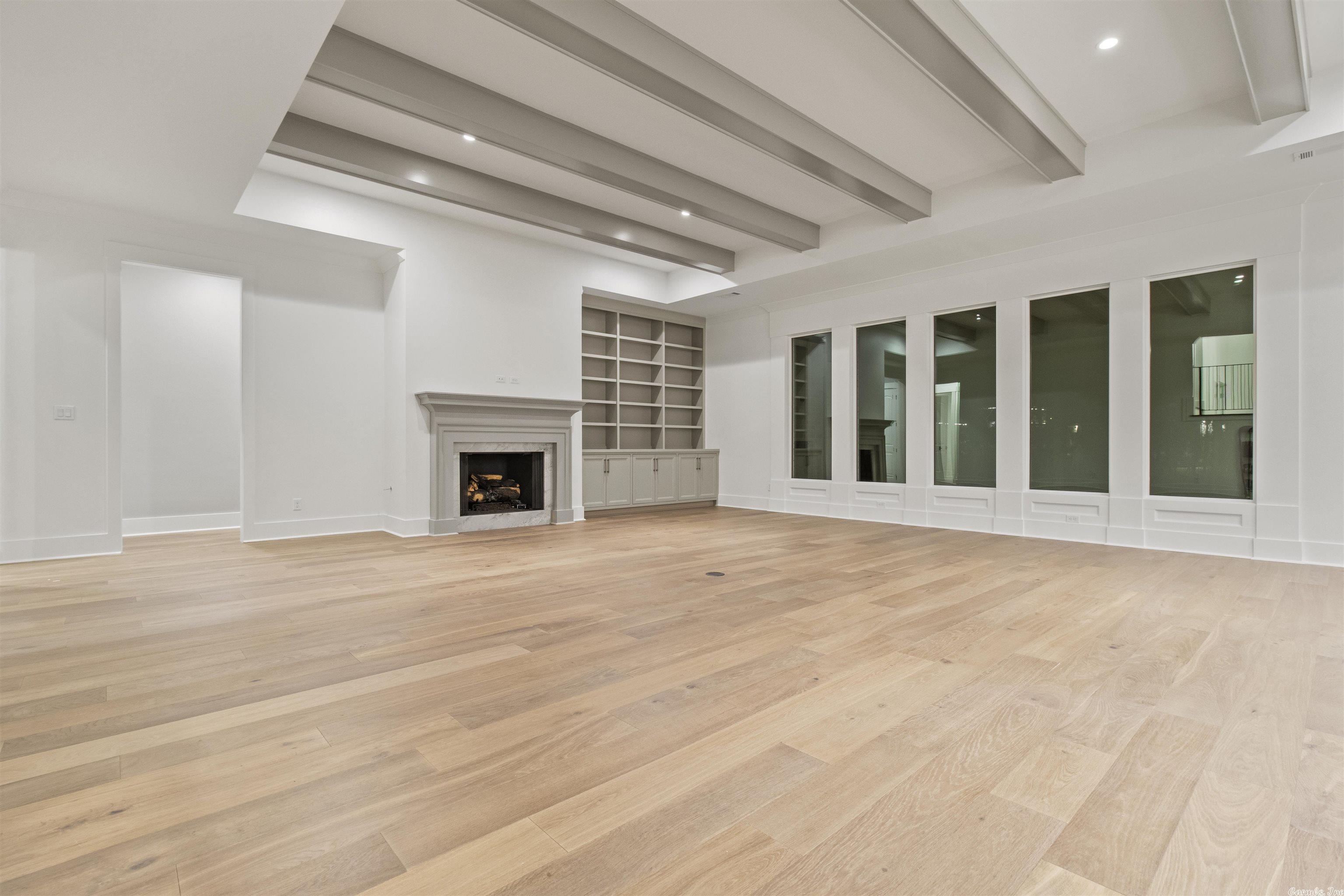 CHENAL VALLEY HALLEN COURT - Residential