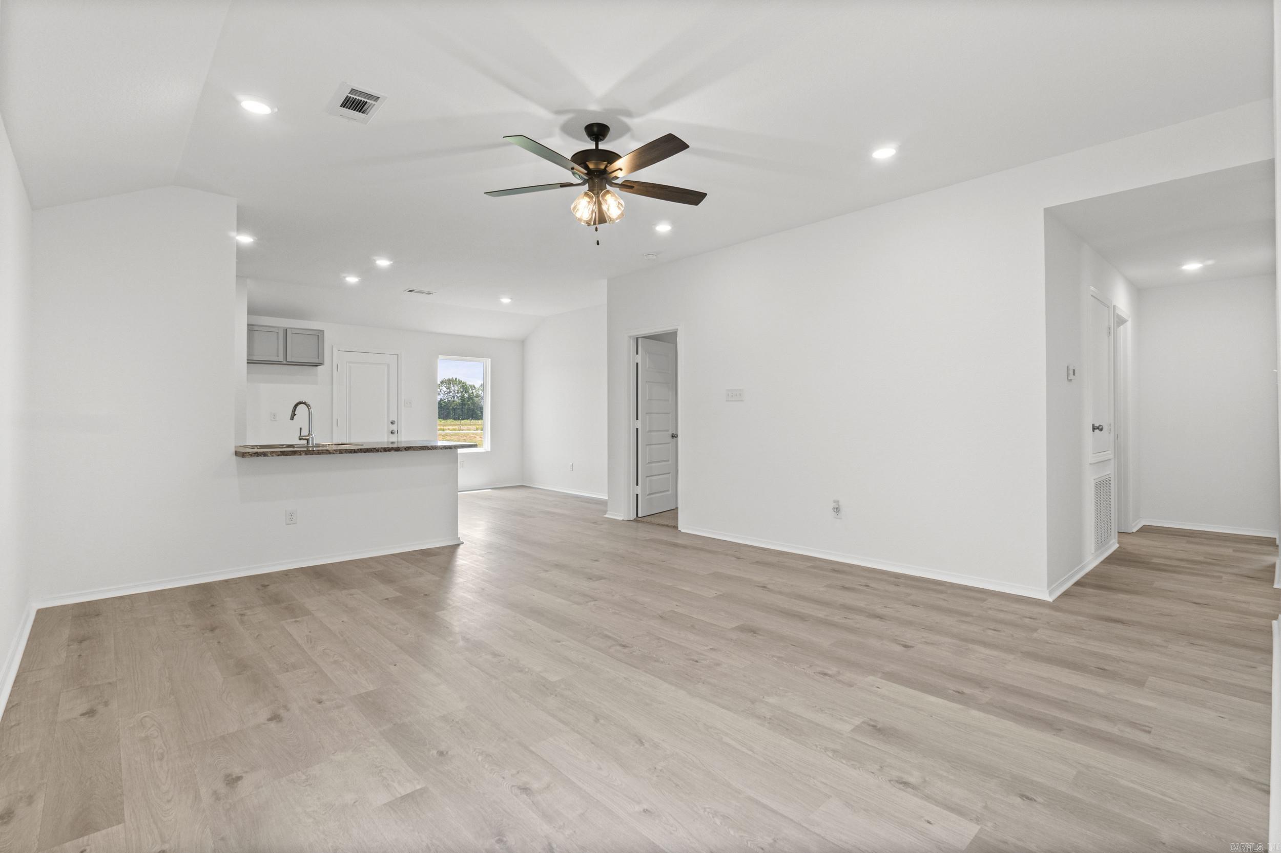 SOUTHFORK RANCH S/D PH I - Residential